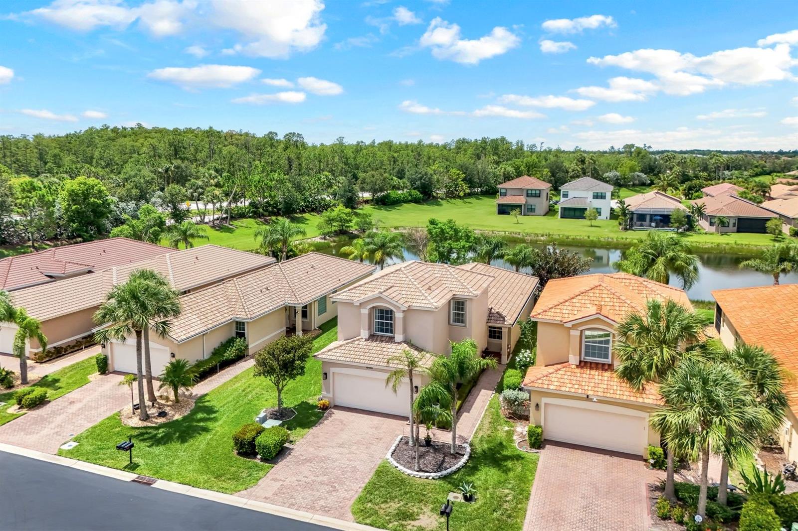 Details for 10490 Spruce Pine Court, FORT MYERS, FL 33913
