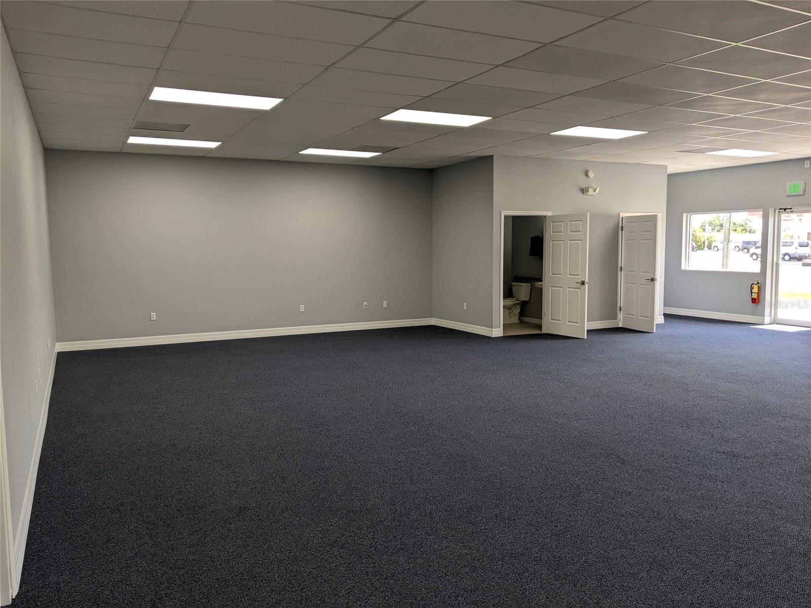Image 5 of 9 For 23330 Harborview Road F