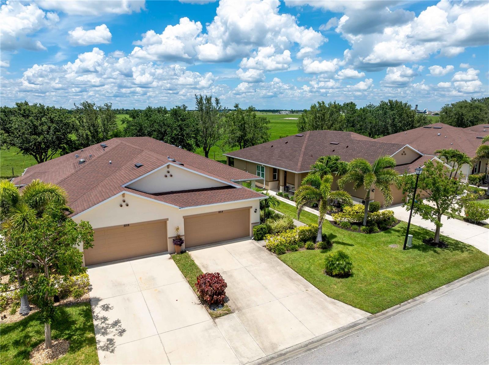Image 34 of 39 For 8814 Tuscany Isles Drive