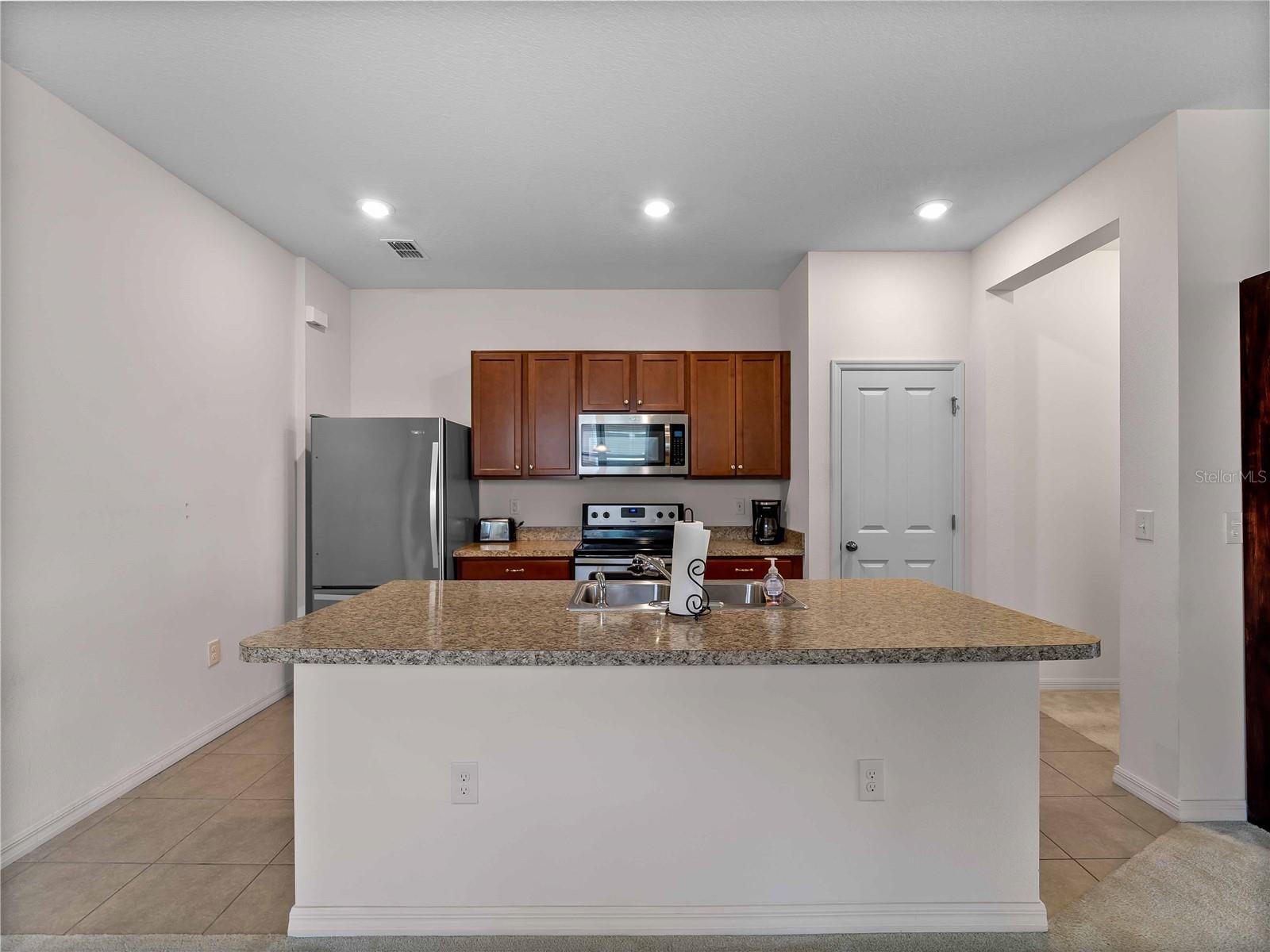 Image 9 of 39 For 8814 Tuscany Isles Drive