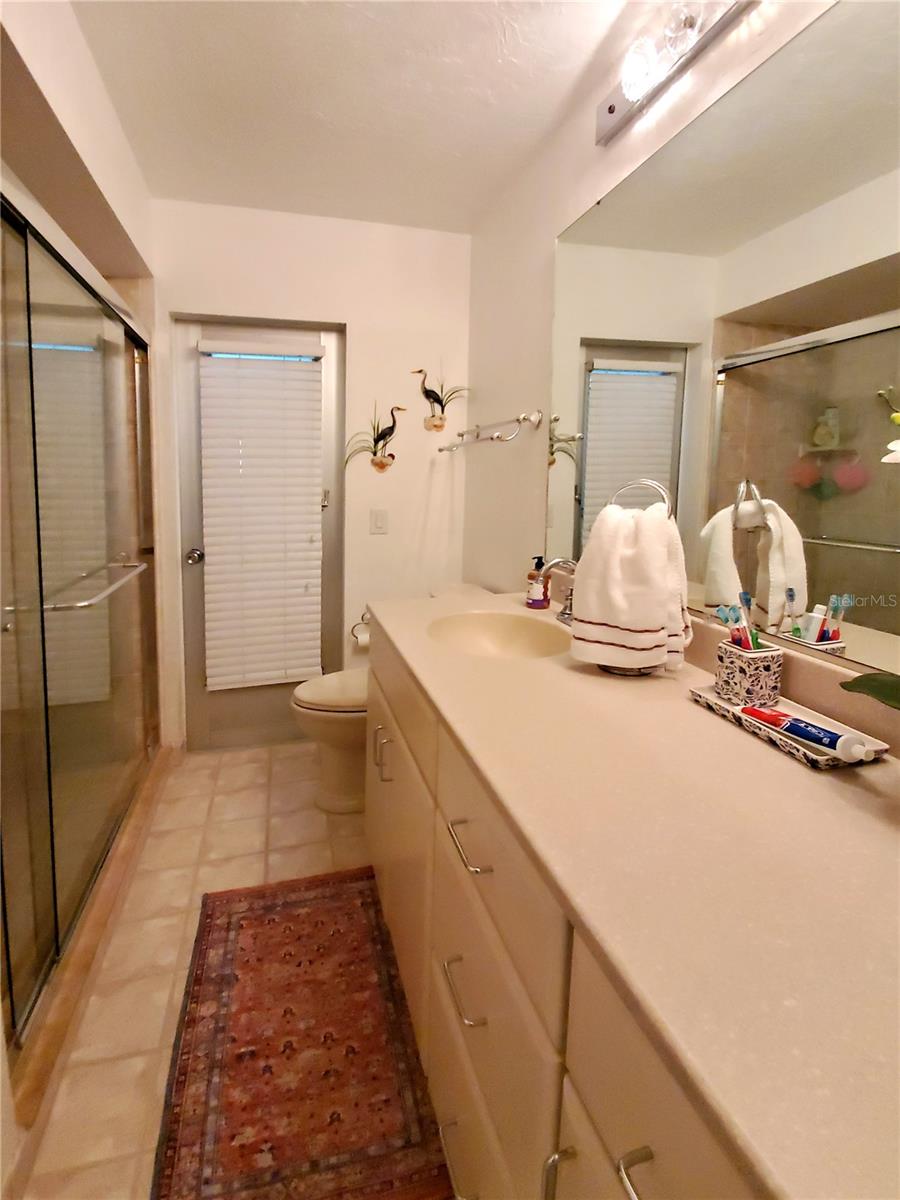 Image 19 of 59 For 2220 Broad Ranch Dr