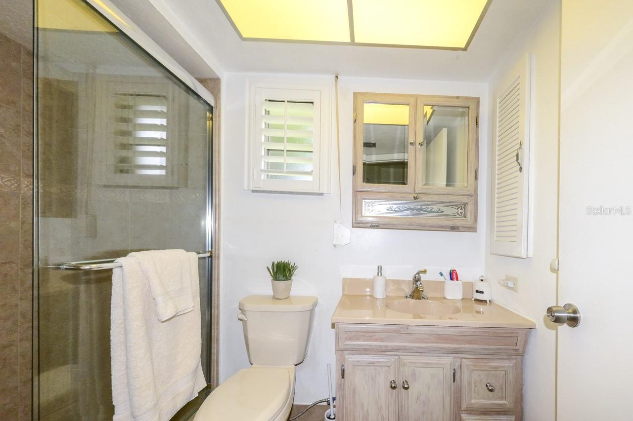 Image 32 of 59 For 2220 Broad Ranch Dr