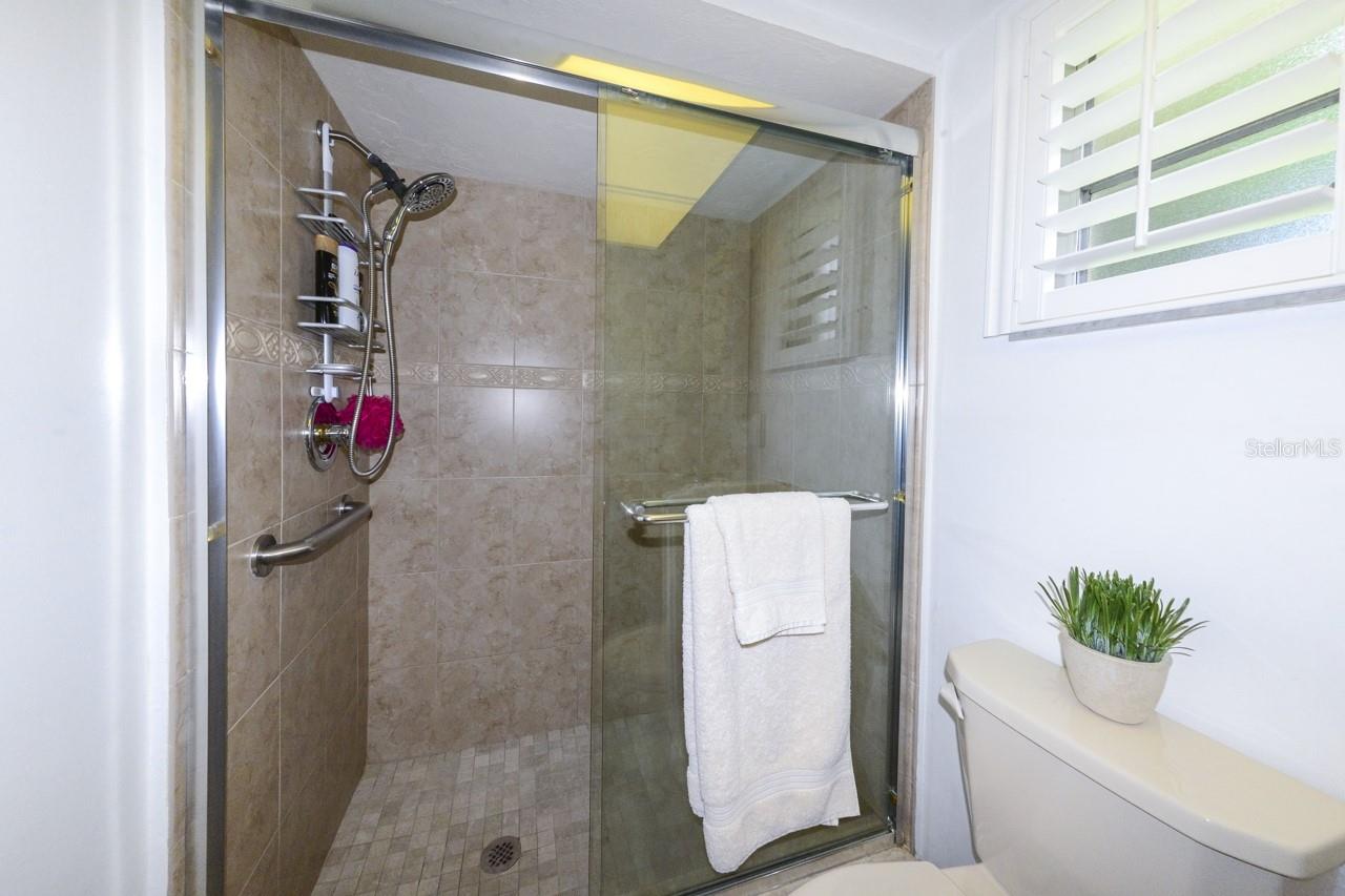 Image 33 of 59 For 2220 Broad Ranch Dr