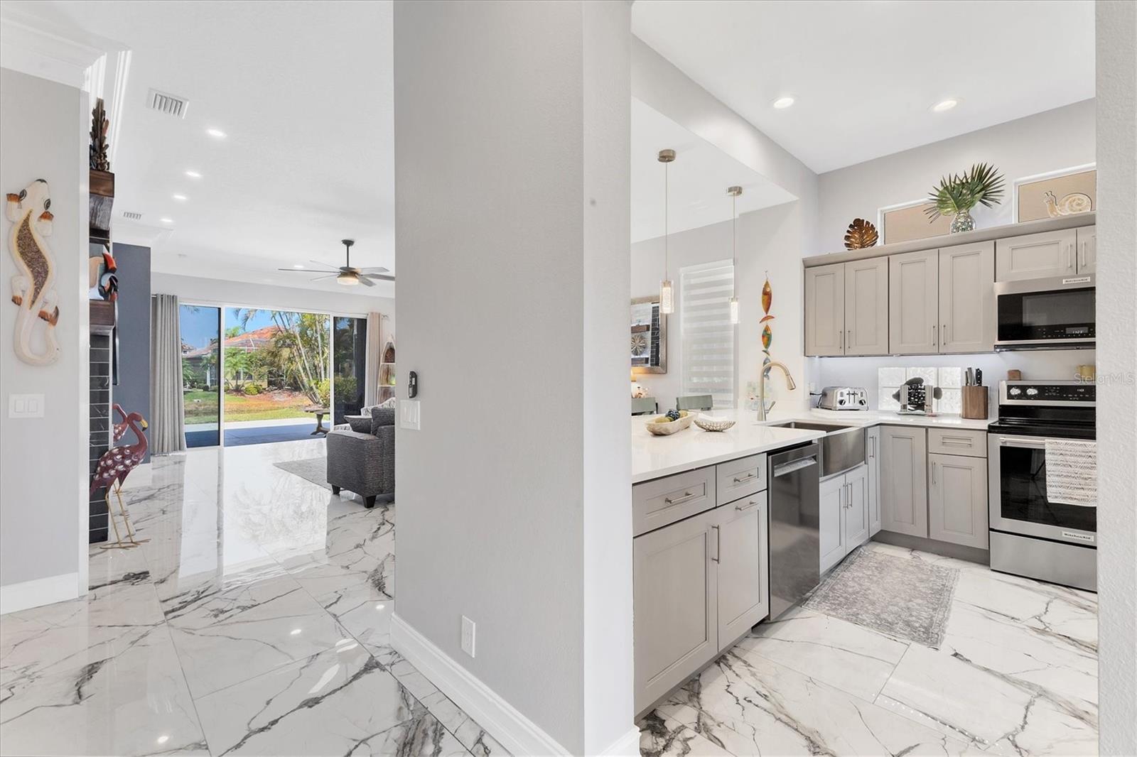 Image 10 of 51 For 303 11th Avenue E