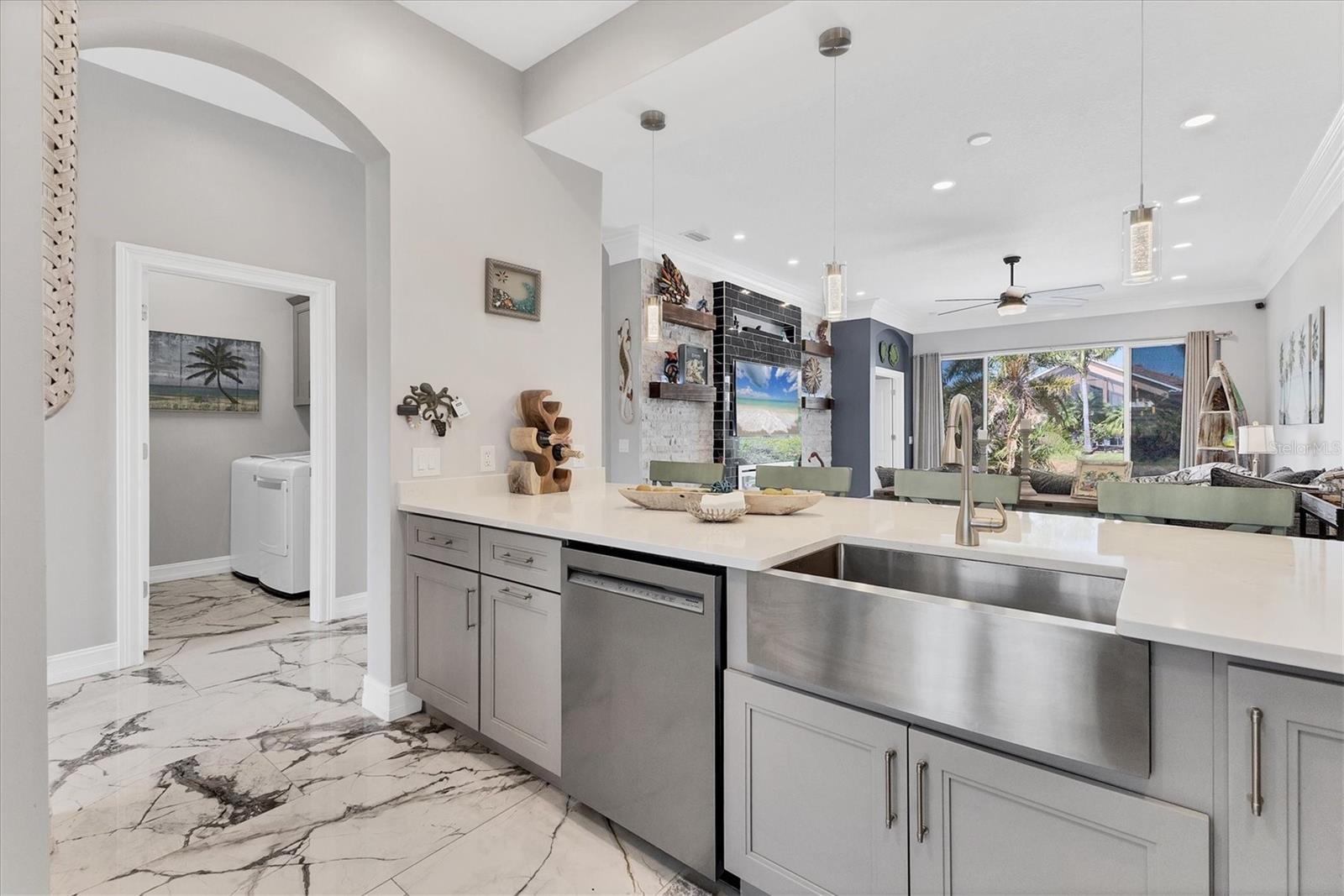 Image 12 of 51 For 303 11th Avenue E