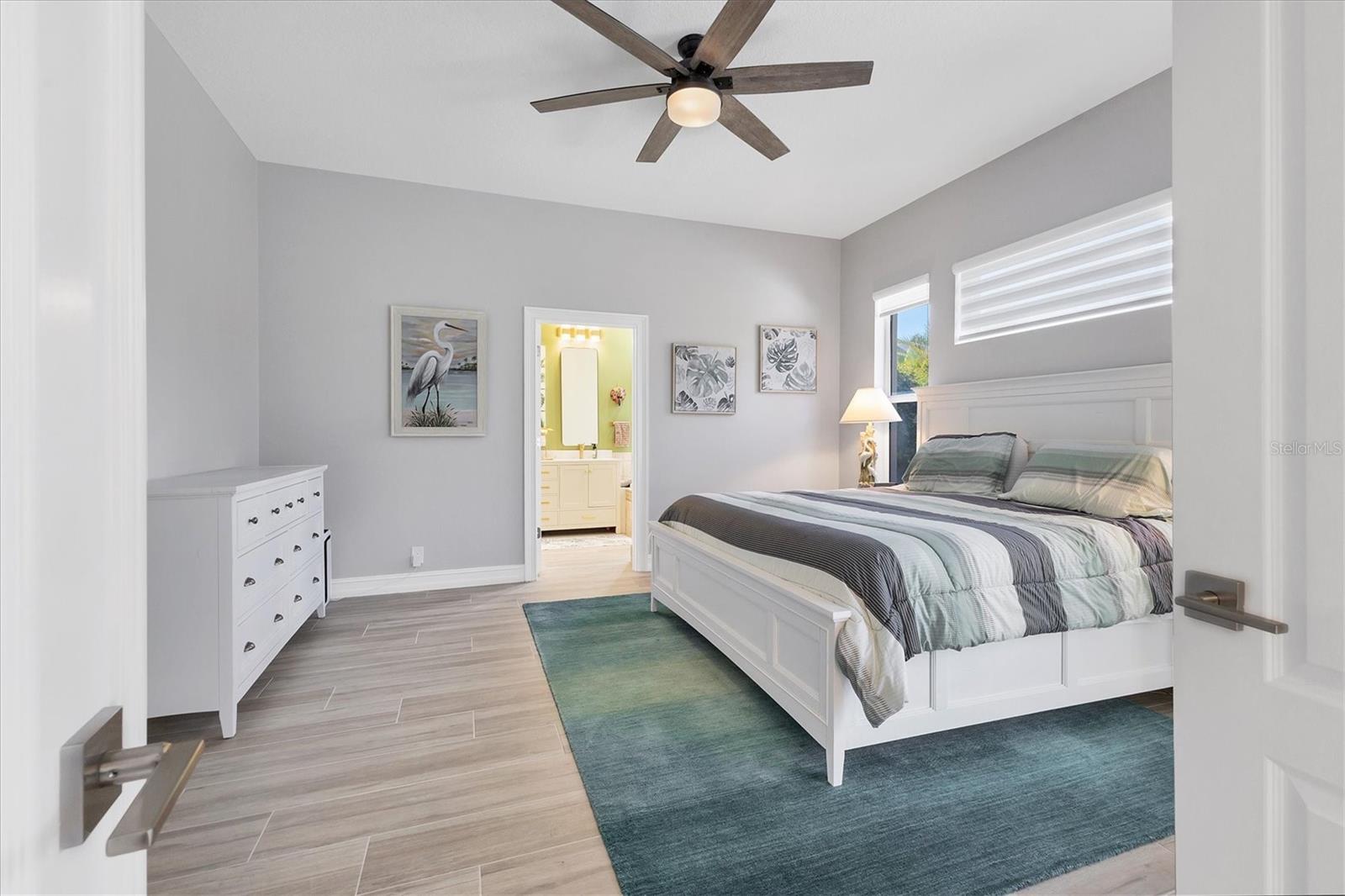 Image 16 of 51 For 303 11th Avenue E