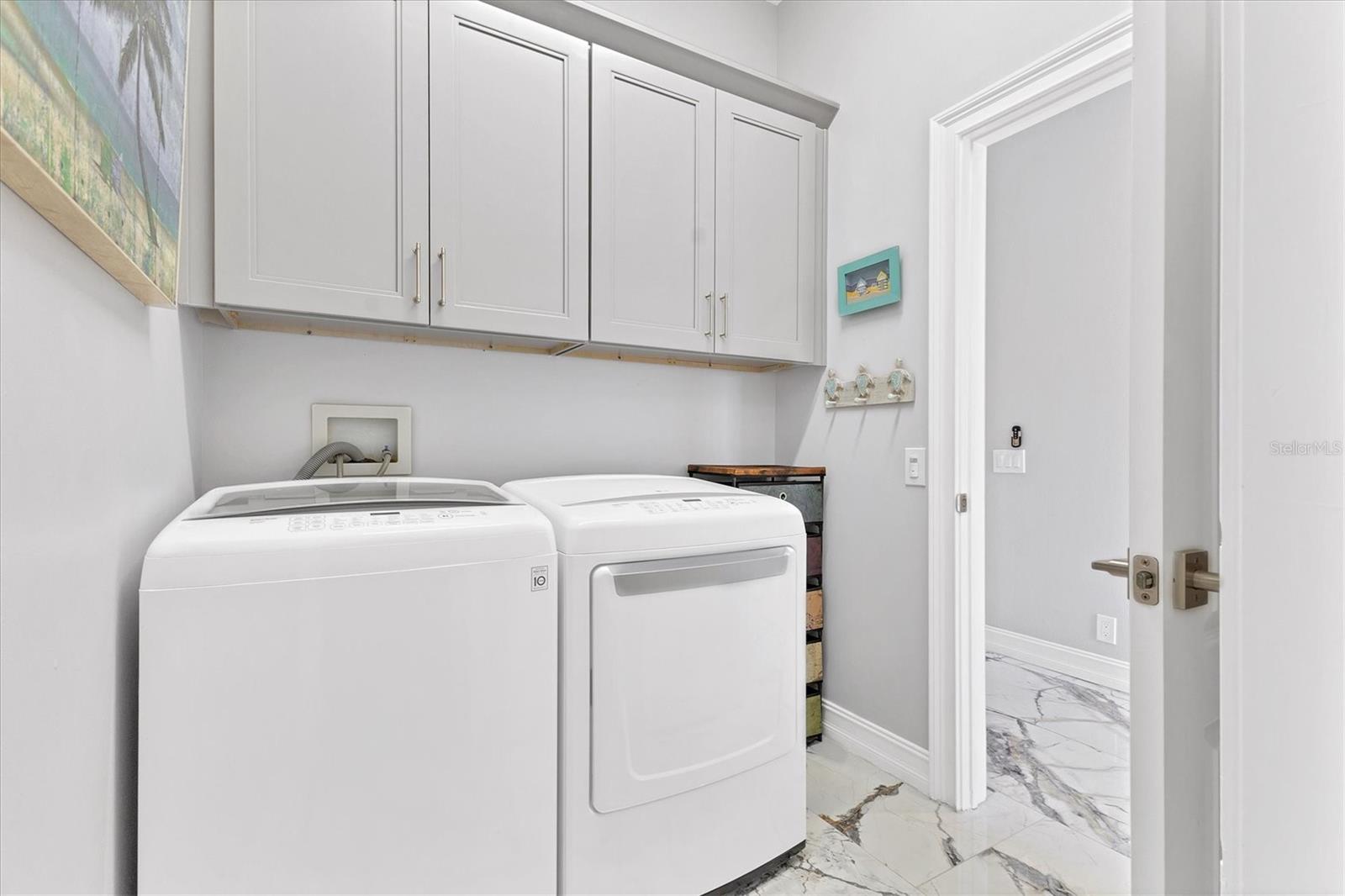 Image 24 of 51 For 303 11th Avenue E