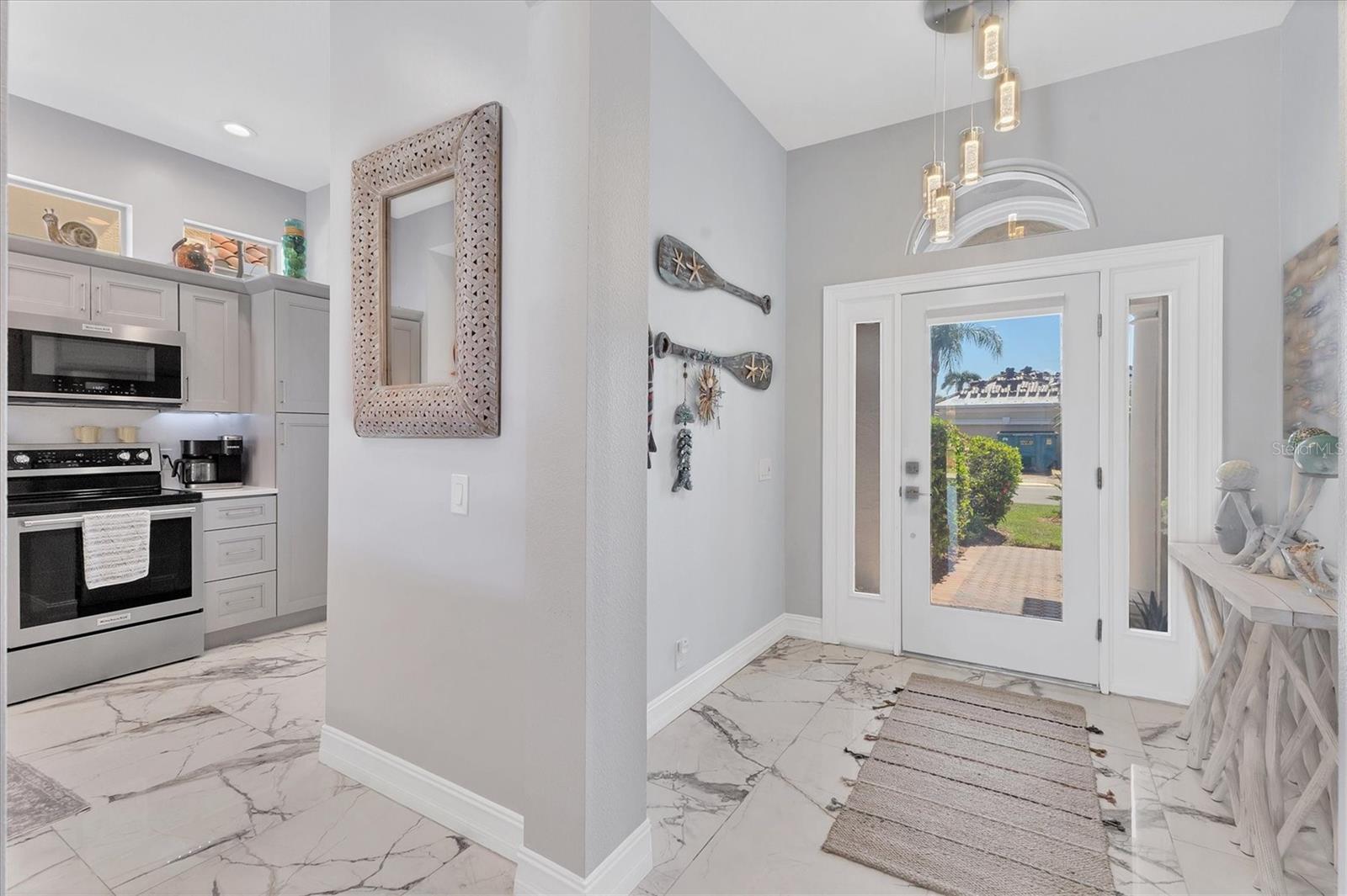 Image 3 of 51 For 303 11th Avenue E
