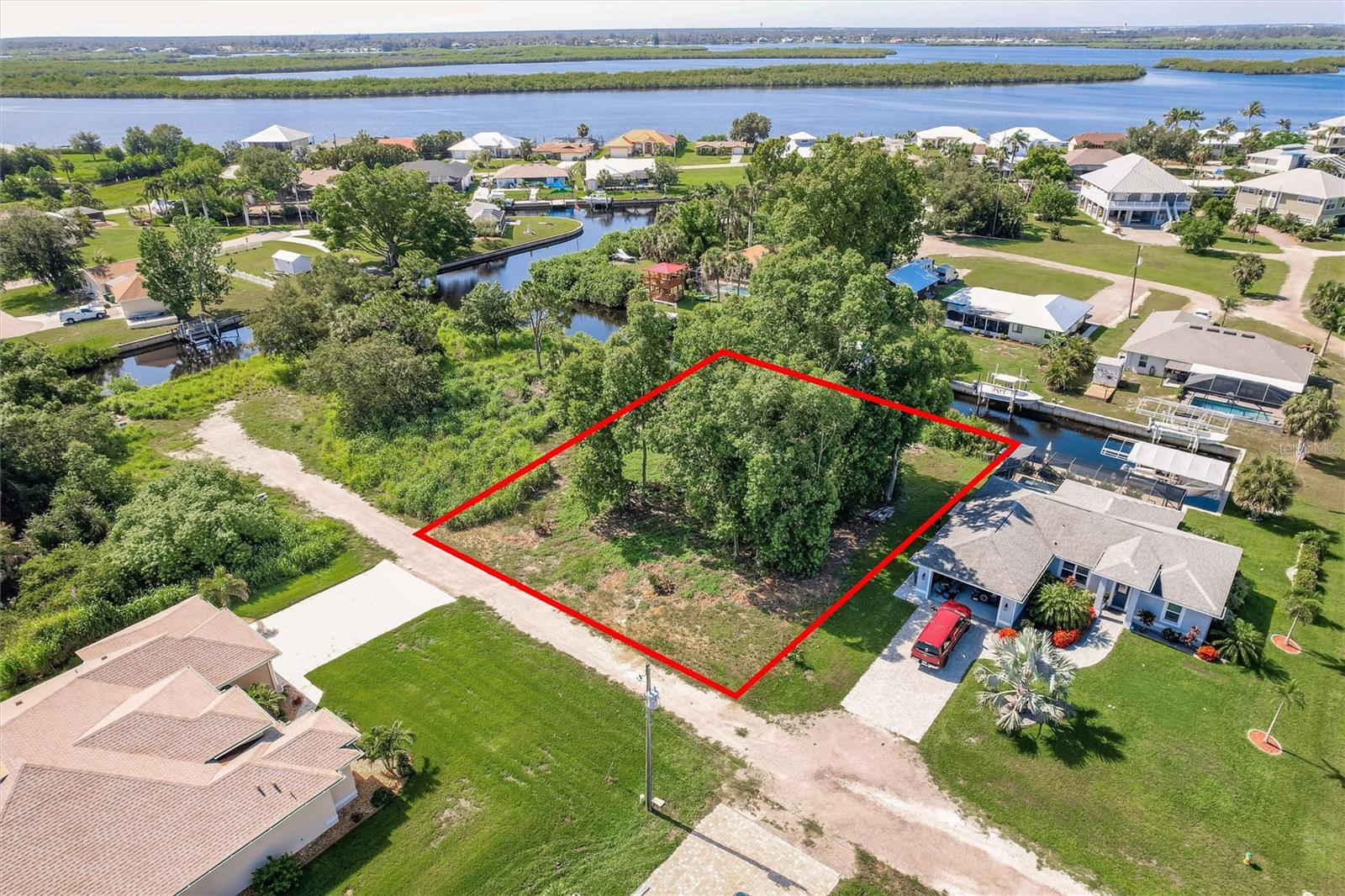 Image 17 of 18 For 26423 Vershire Court