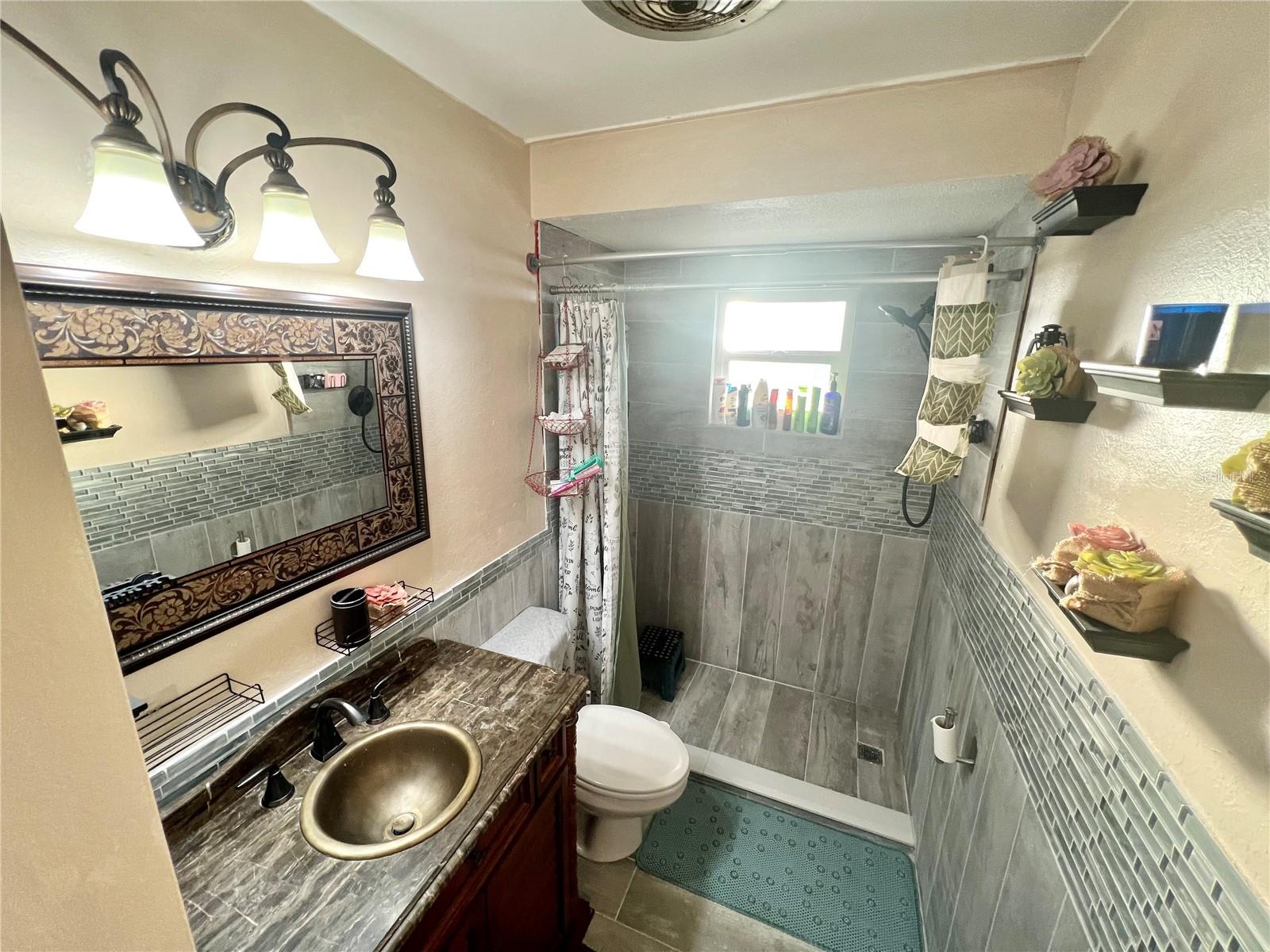 Image 20 of 28 For 3116 Harbor Boulevard 1b