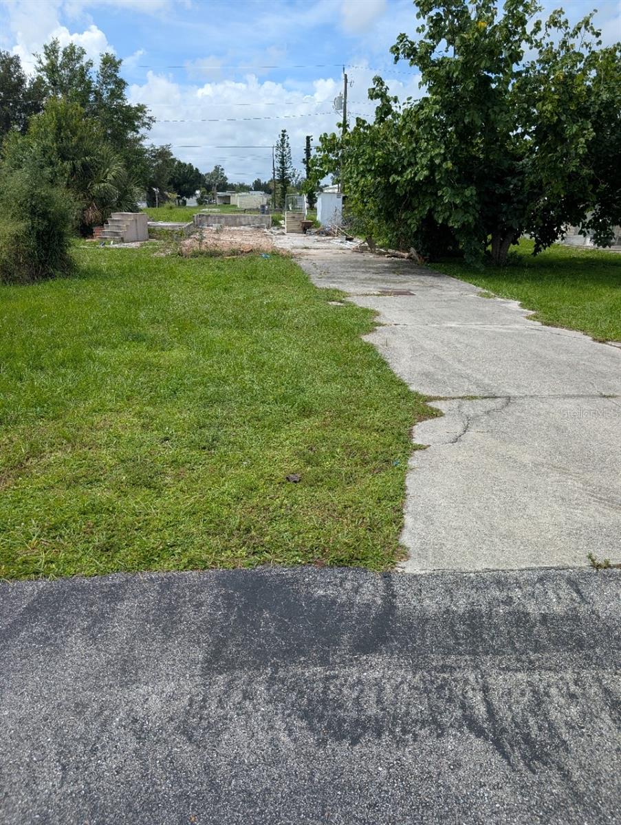 Image 2 of 4 For 29181 Crawford Avenue