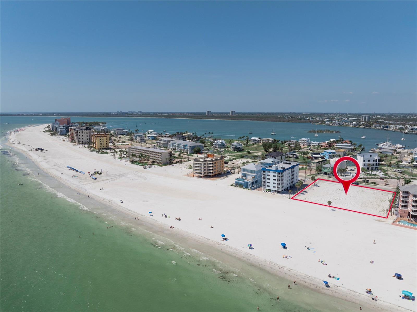 Listing photo id 9 for 800-802 Estero Boulevard 1