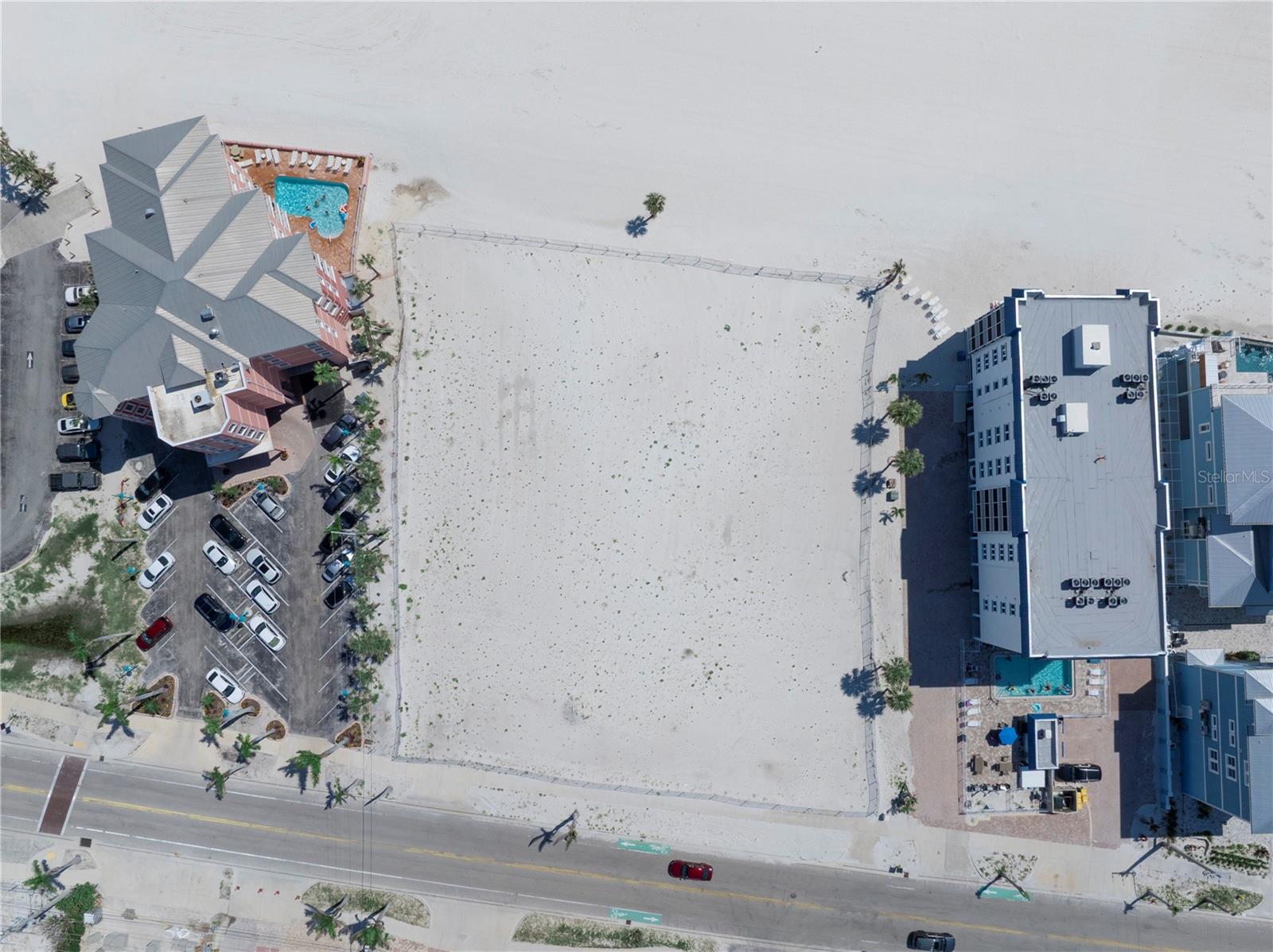 Listing photo id 22 for 800-802 Estero Boulevard 1