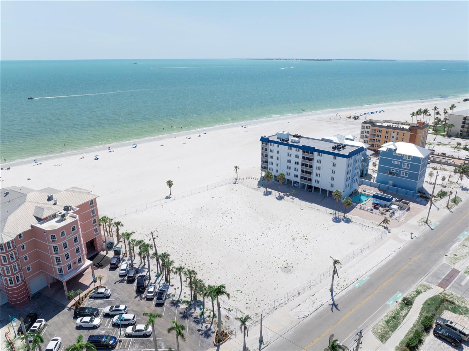 Listing photo id 27 for 800-802 Estero Boulevard 1