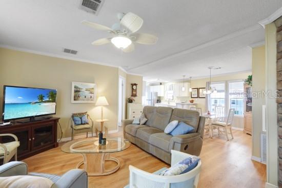 Image 13 of 99 For 2100 Kings Highway 376