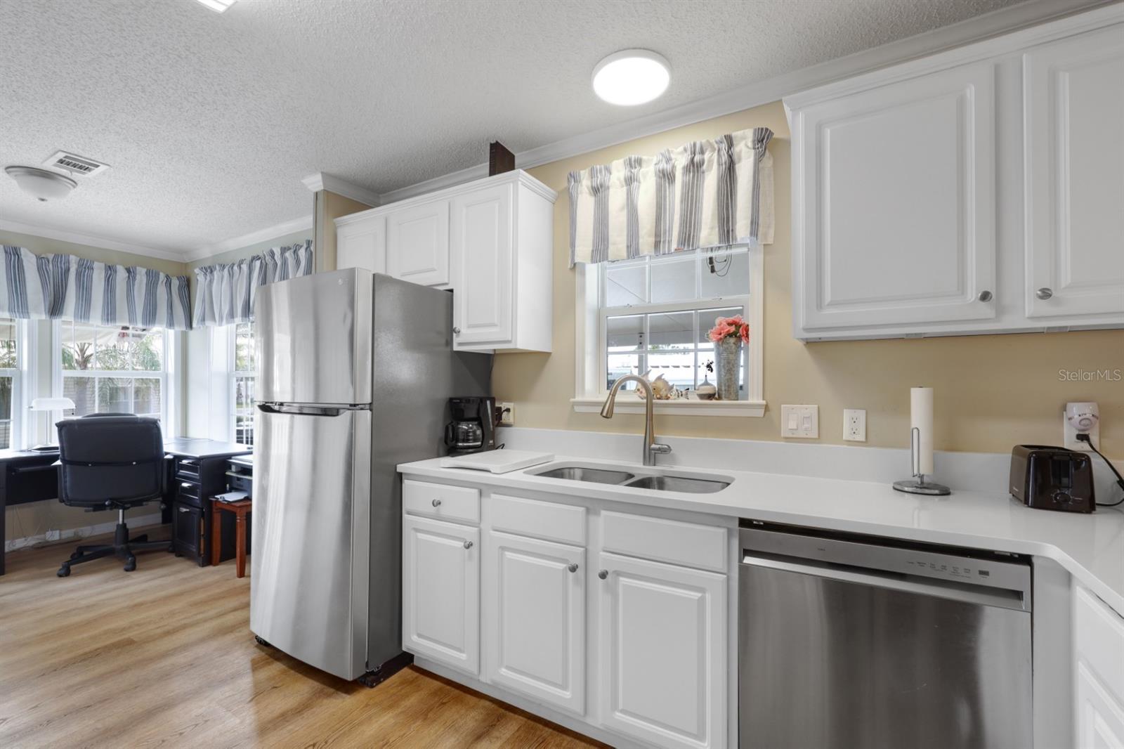 Image 20 of 99 For 2100 Kings Highway 376