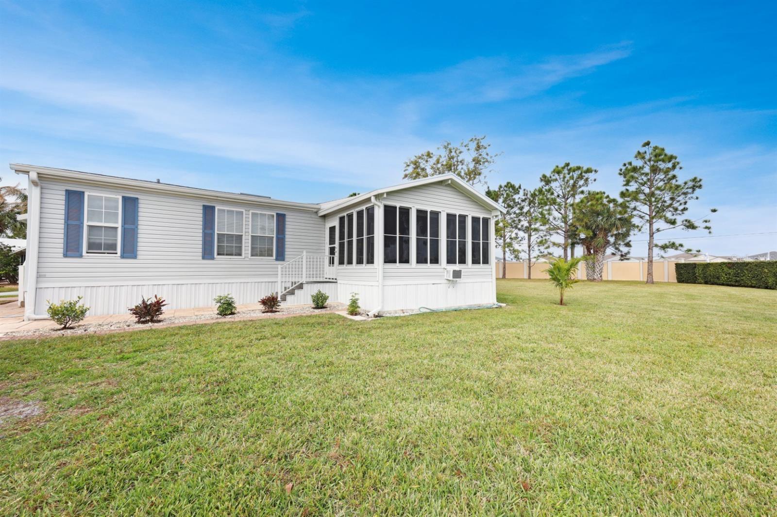 Image 36 of 99 For 2100 Kings Highway 376