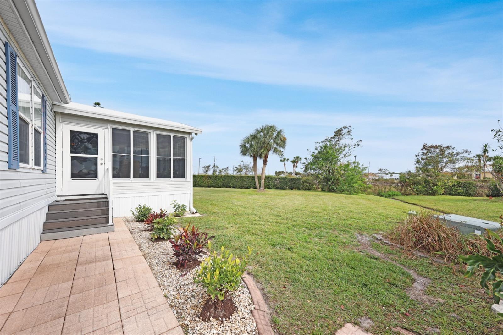 Image 4 of 99 For 2100 Kings Highway 376