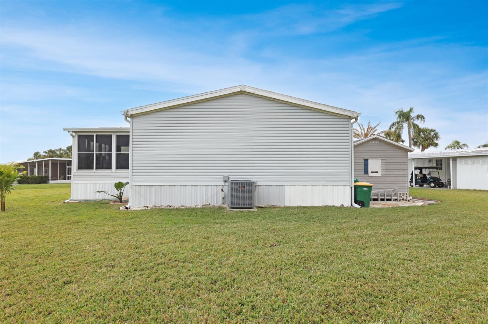 Image 40 of 99 For 2100 Kings Highway 376