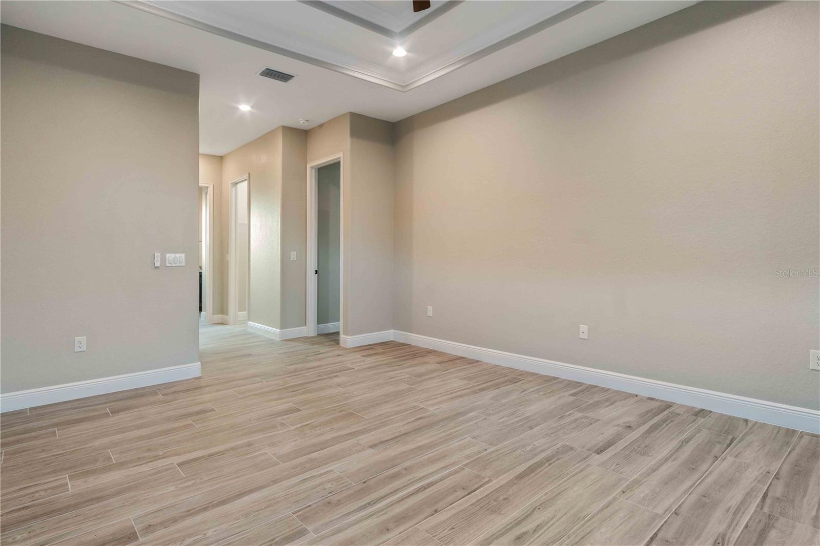 Image 32 of 74 For 4026 Vasco Street