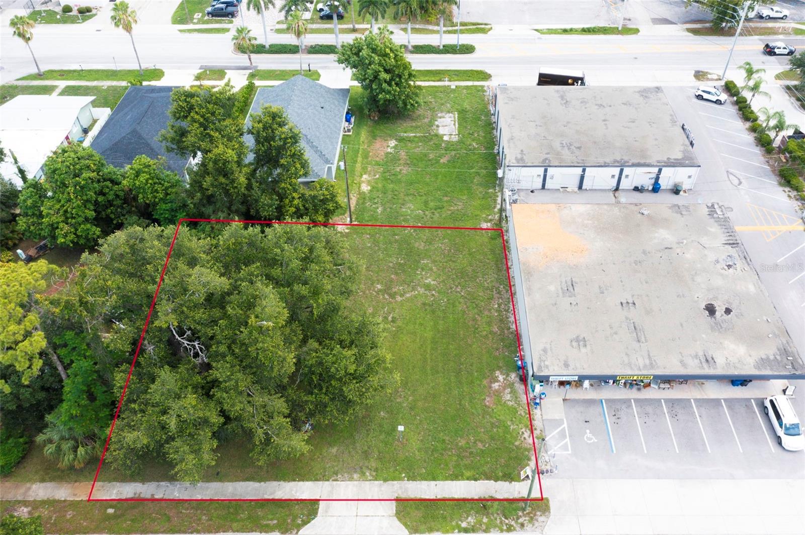 Image 5 of 26 For 1925 Suwanee Avenue