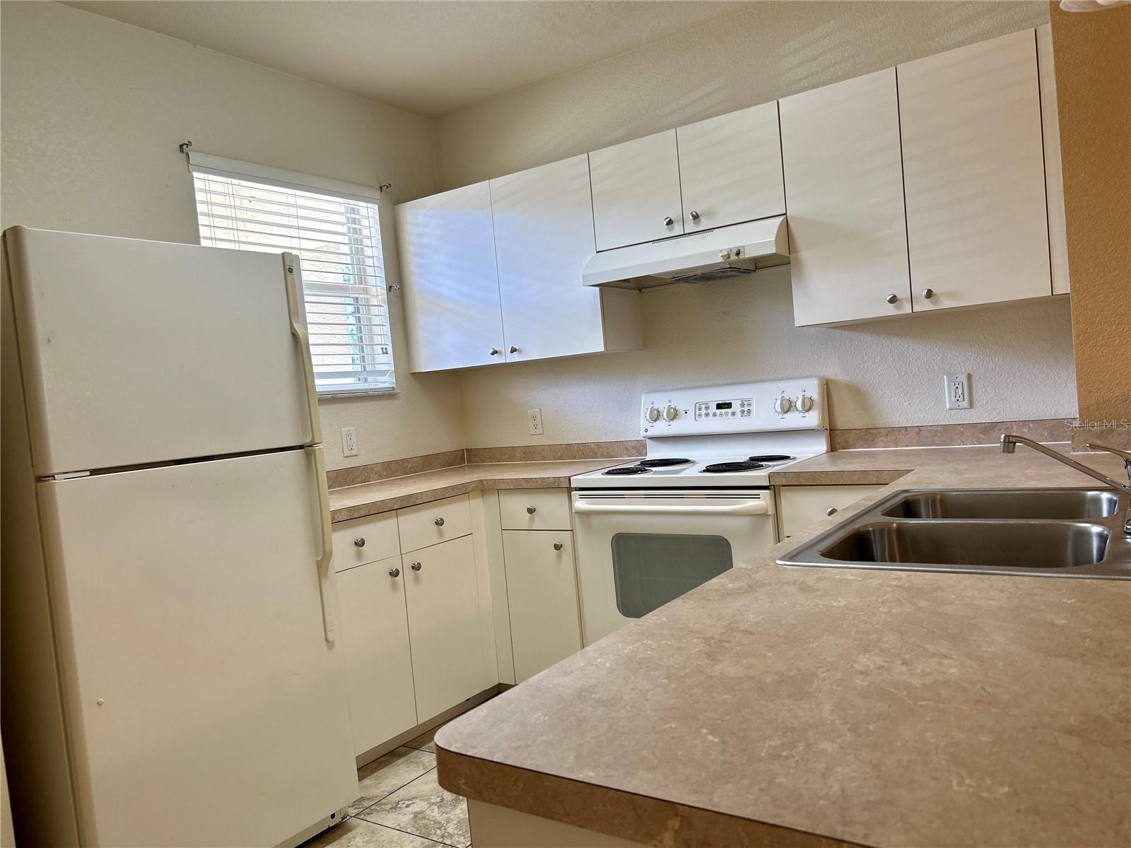 Image 2 of 16 For 1490 San Cristobal Avenue A3