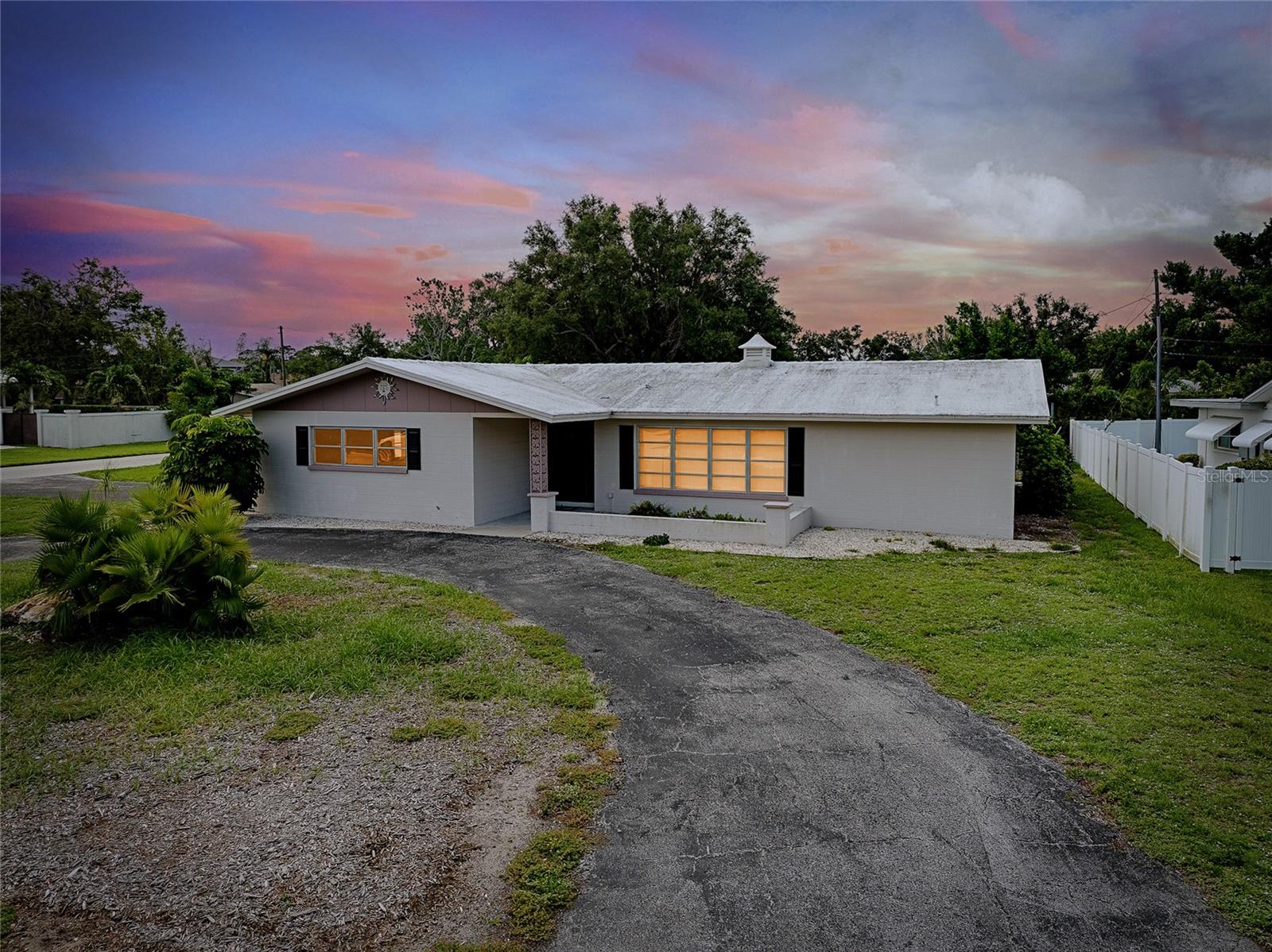 Details for 617 Cadiz Road, VENICE, FL 34285