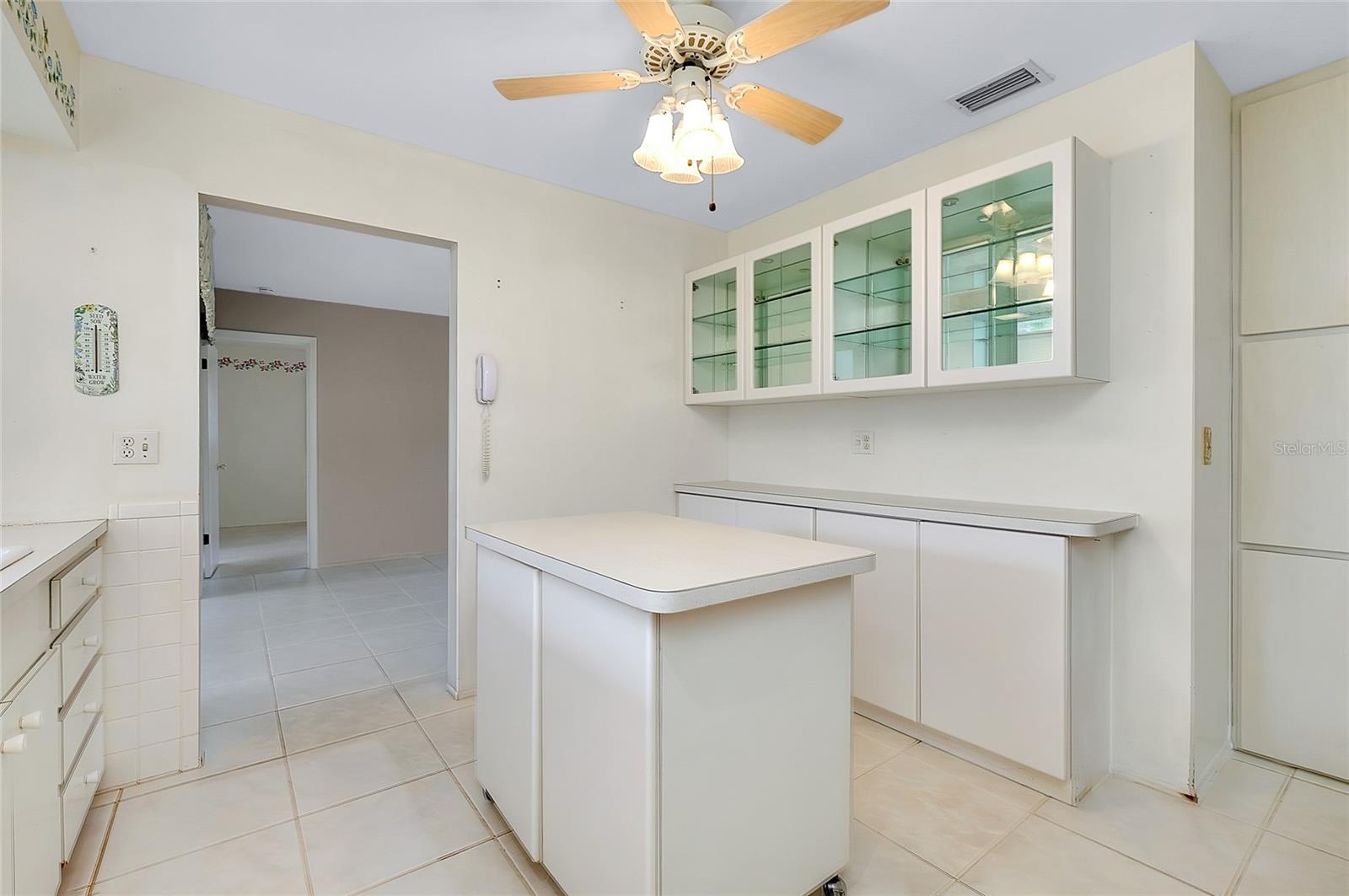 Image 10 of 49 For 617 Cadiz Road