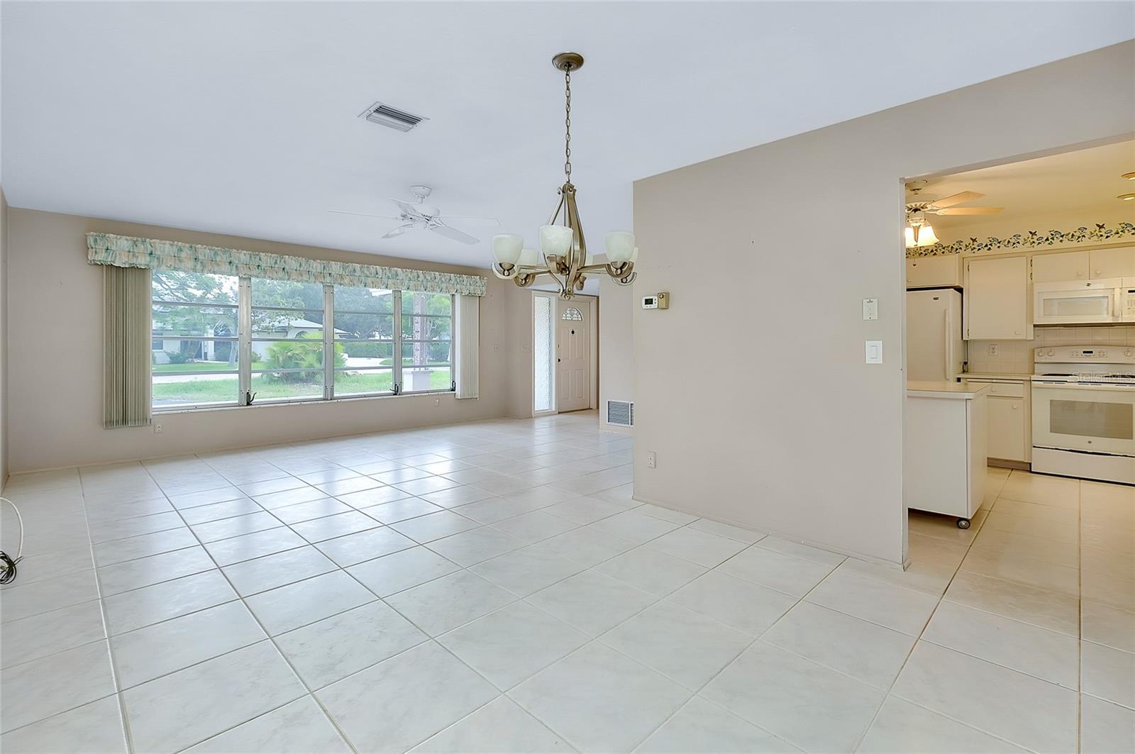 Image 12 of 49 For 617 Cadiz Road
