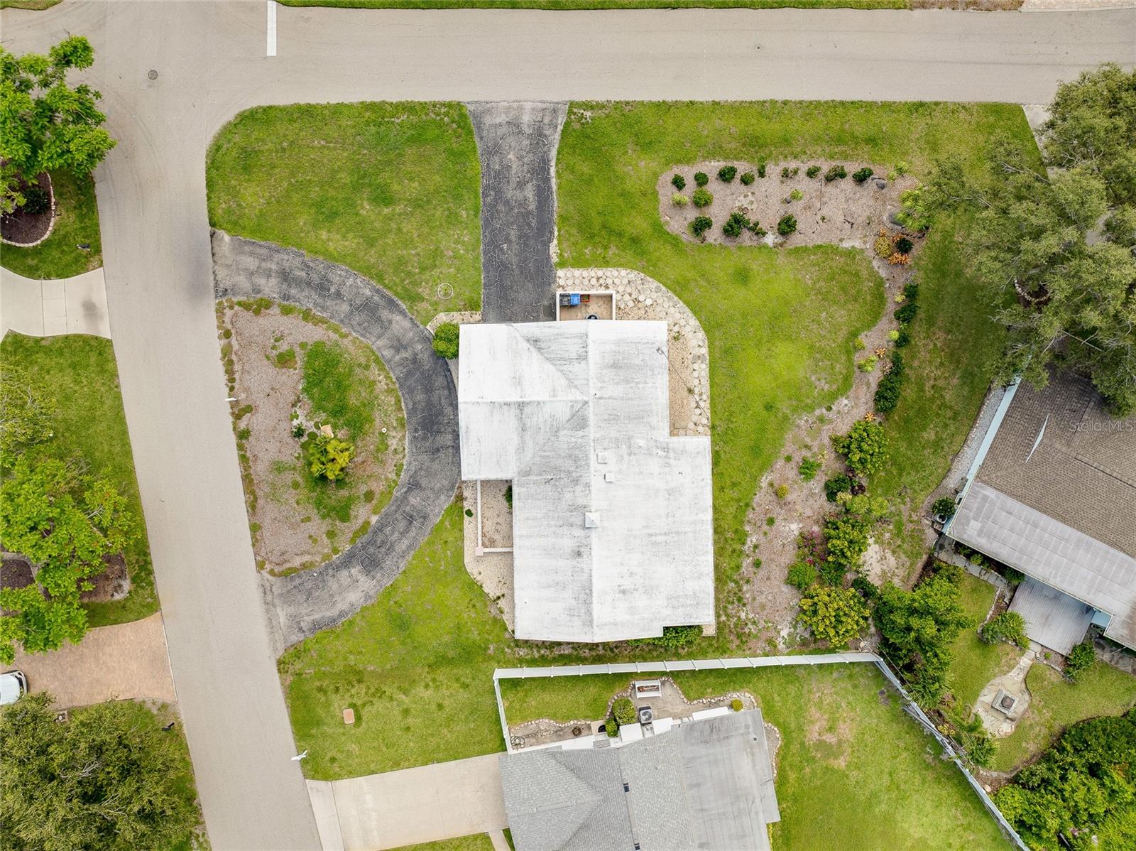 Image 2 of 49 For 617 Cadiz Road