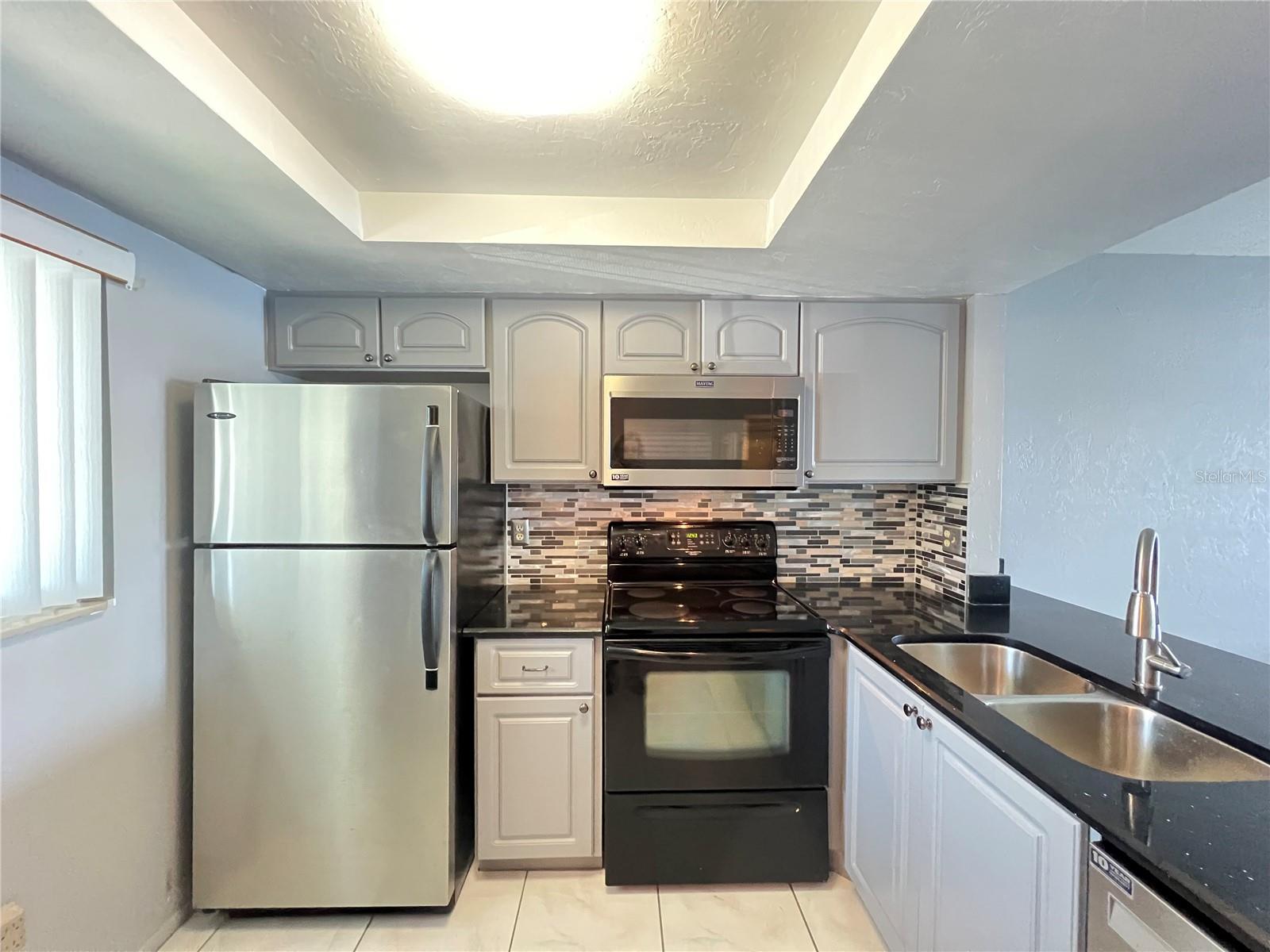 Image 11 of 27 For 25225 Rampart Boulevard 502