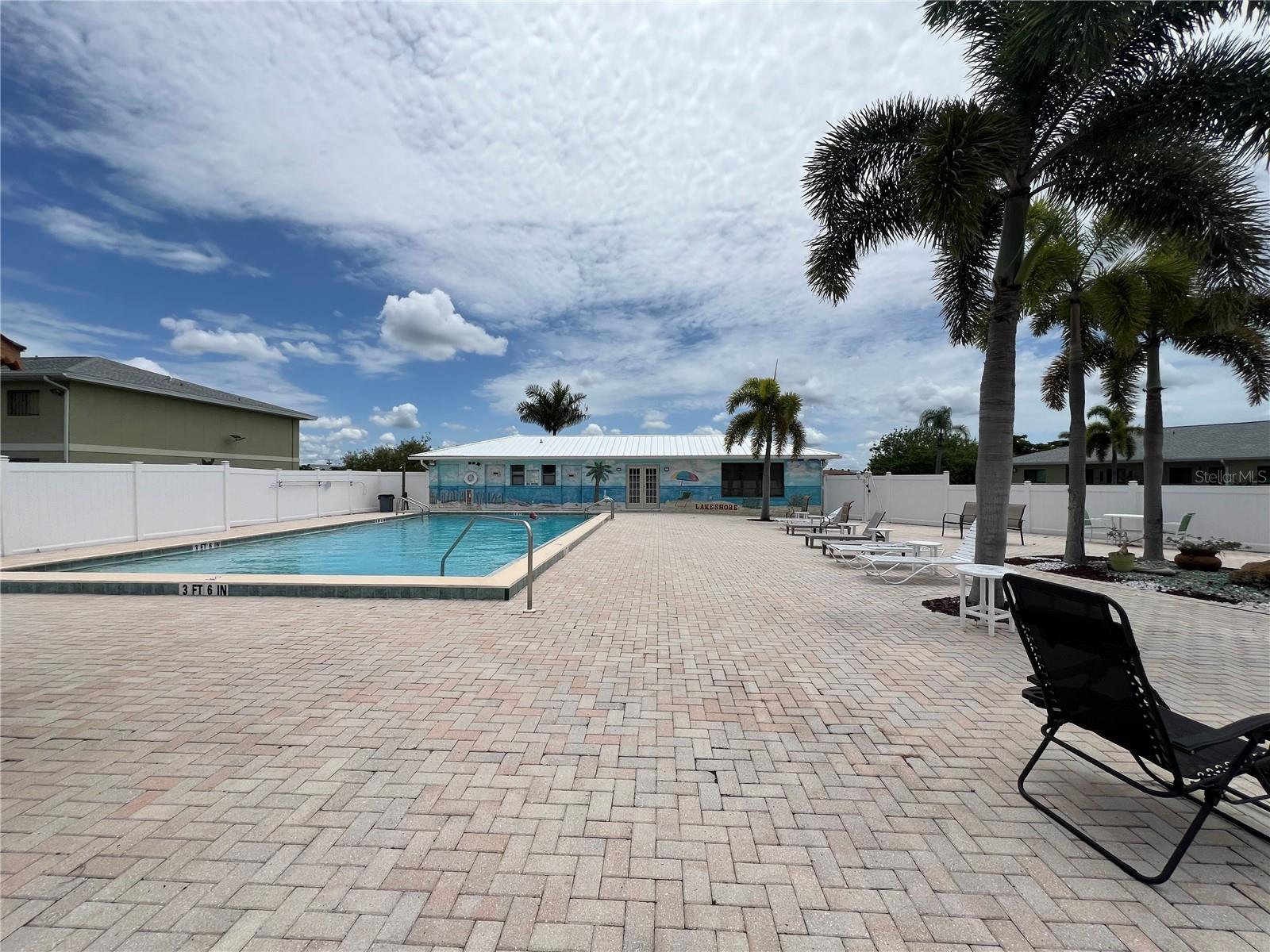 Image 26 of 27 For 25225 Rampart Boulevard 502