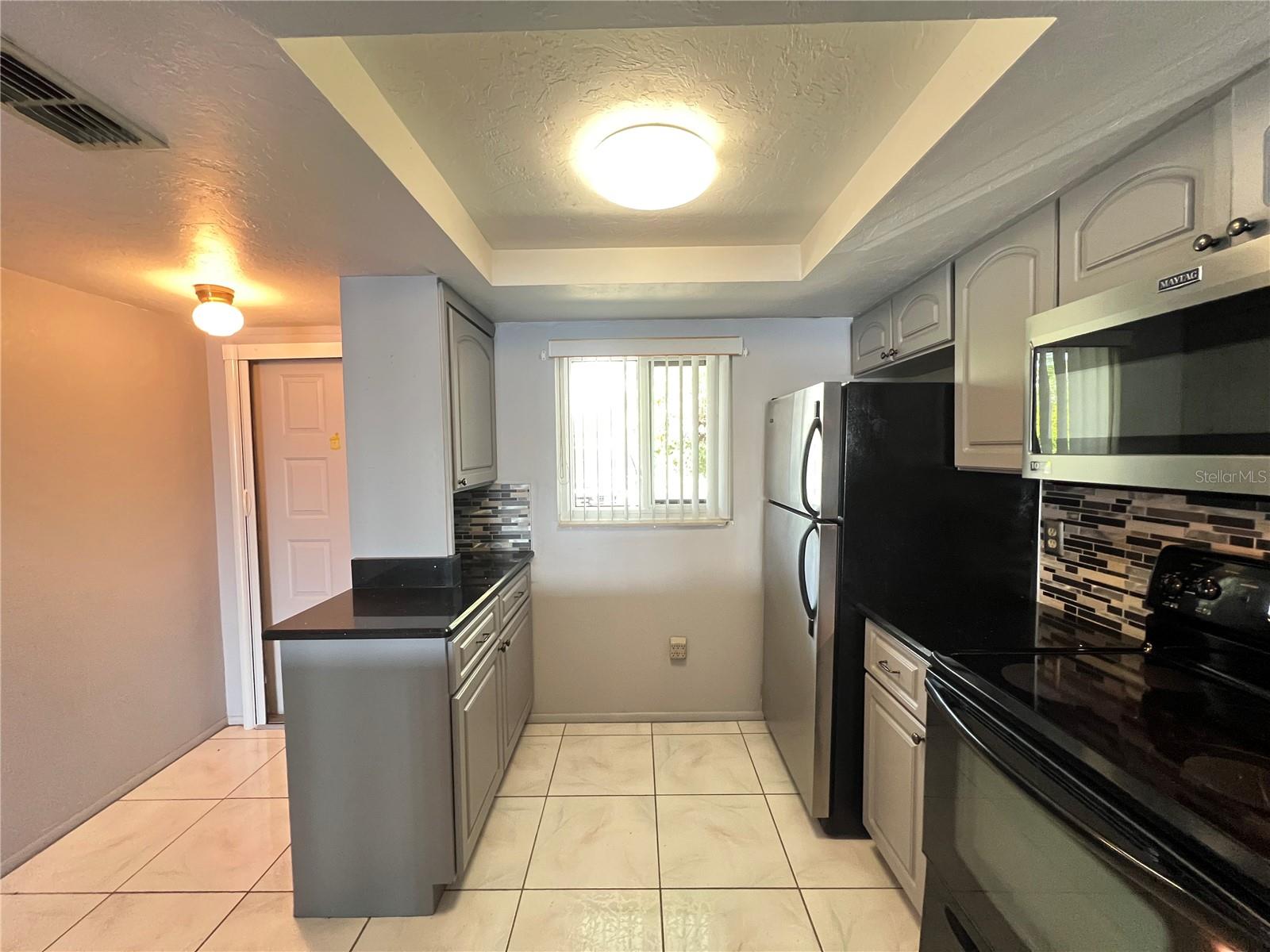 Image 8 of 27 For 25225 Rampart Boulevard 502