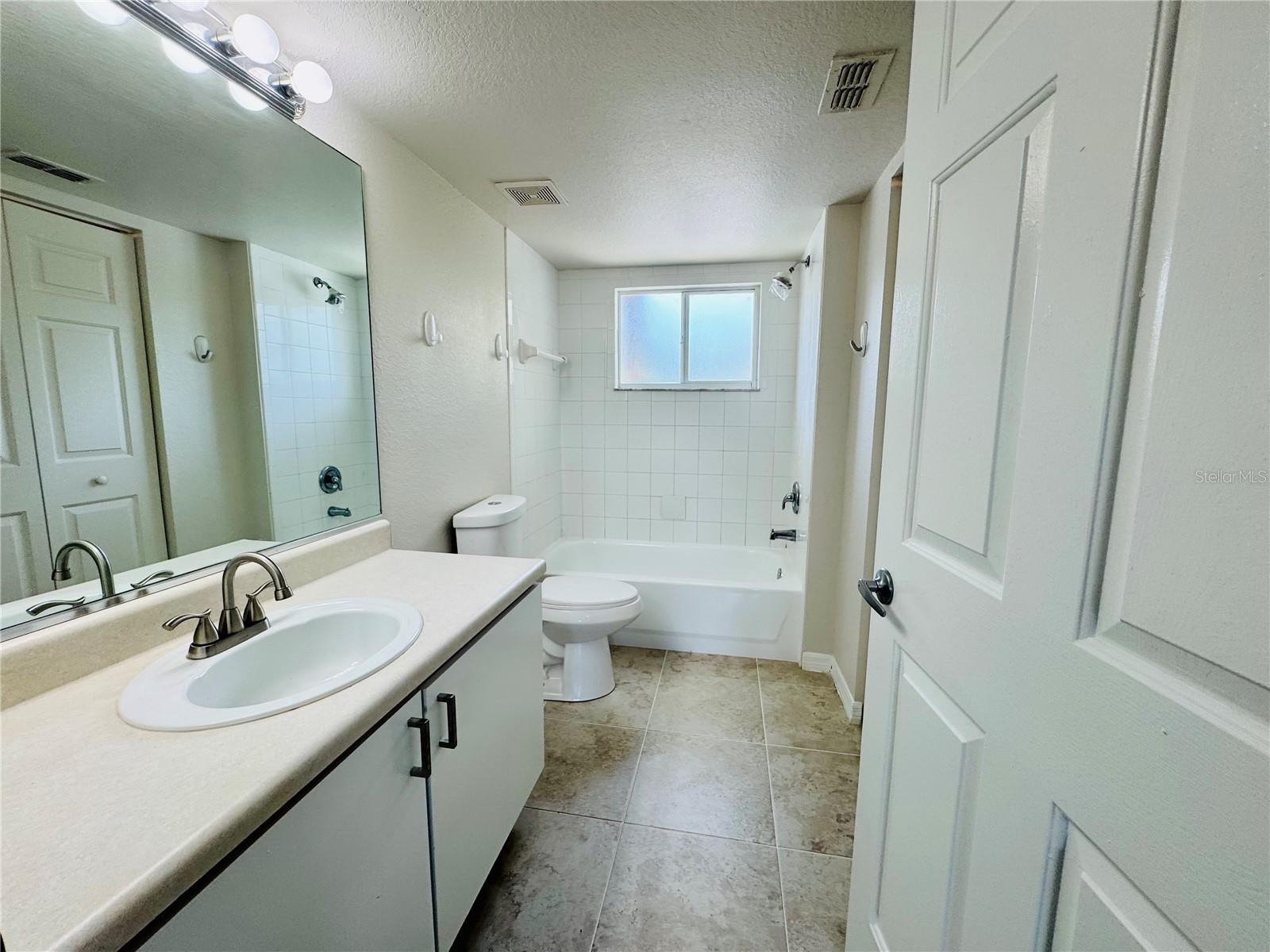 Image 11 of 22 For 8284 Key Royal Circle 1334