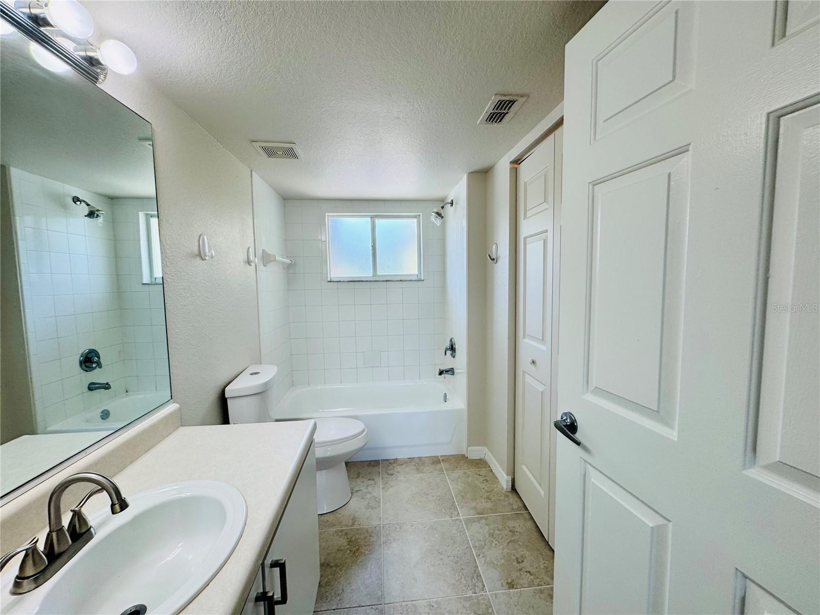 Image 13 of 22 For 8284 Key Royal Circle 1334