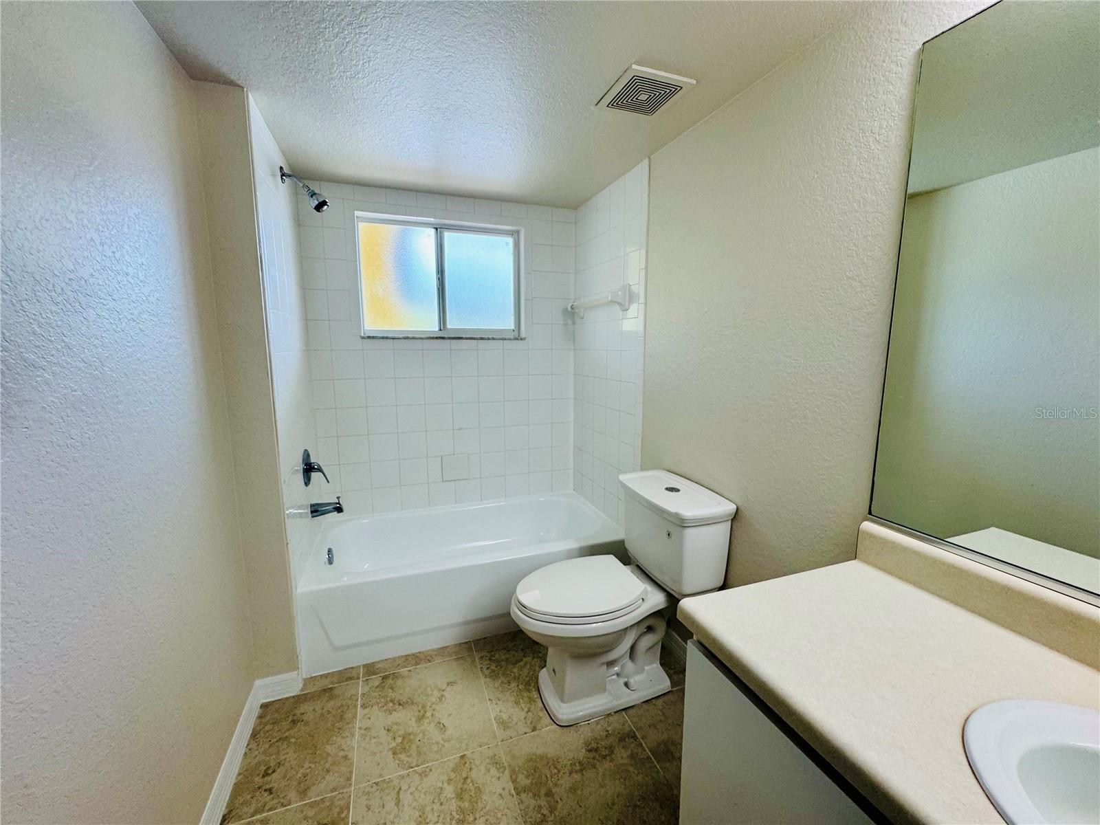 Image 16 of 22 For 8284 Key Royal Circle 1334