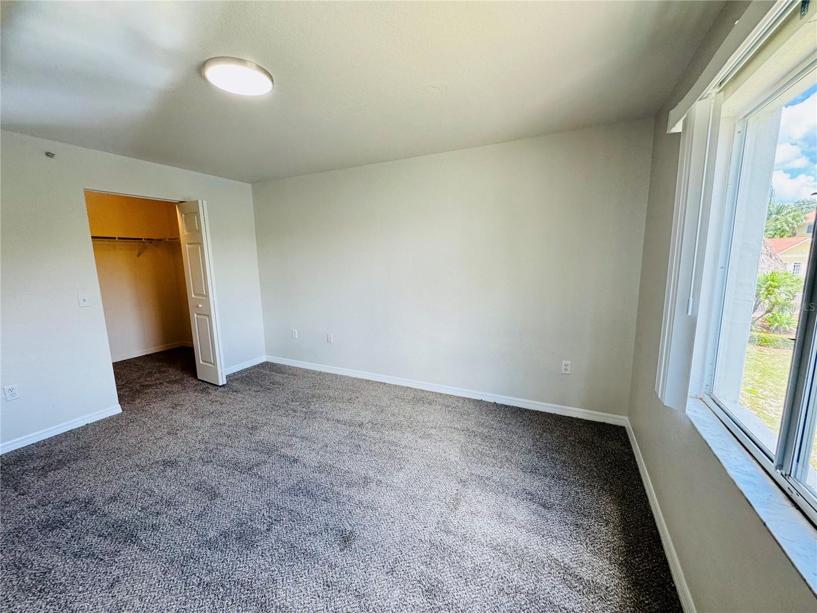 Image 20 of 22 For 8284 Key Royal Circle 1334