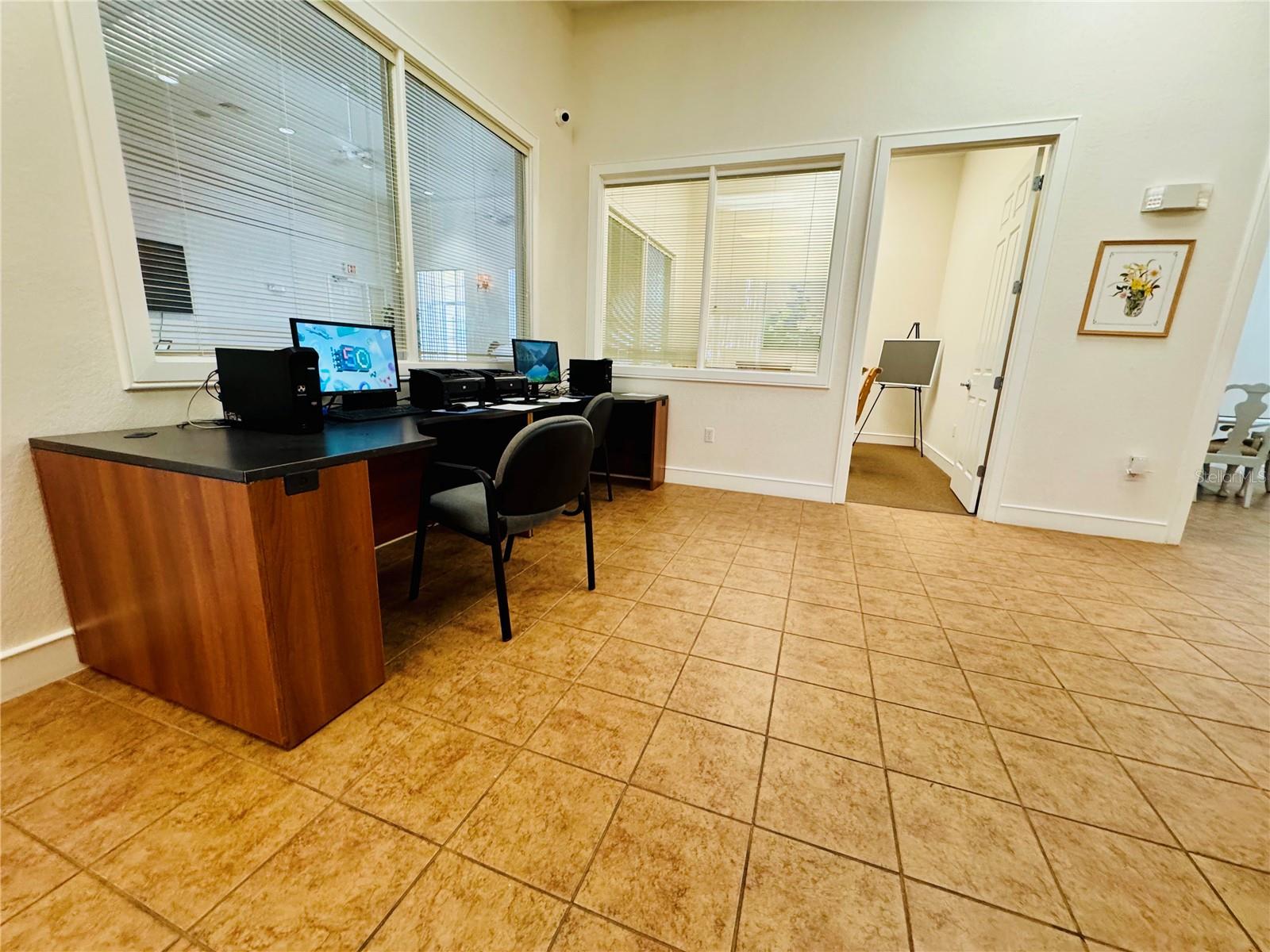 Image 26 of 31 For 8284 Key Royal Circle 1334