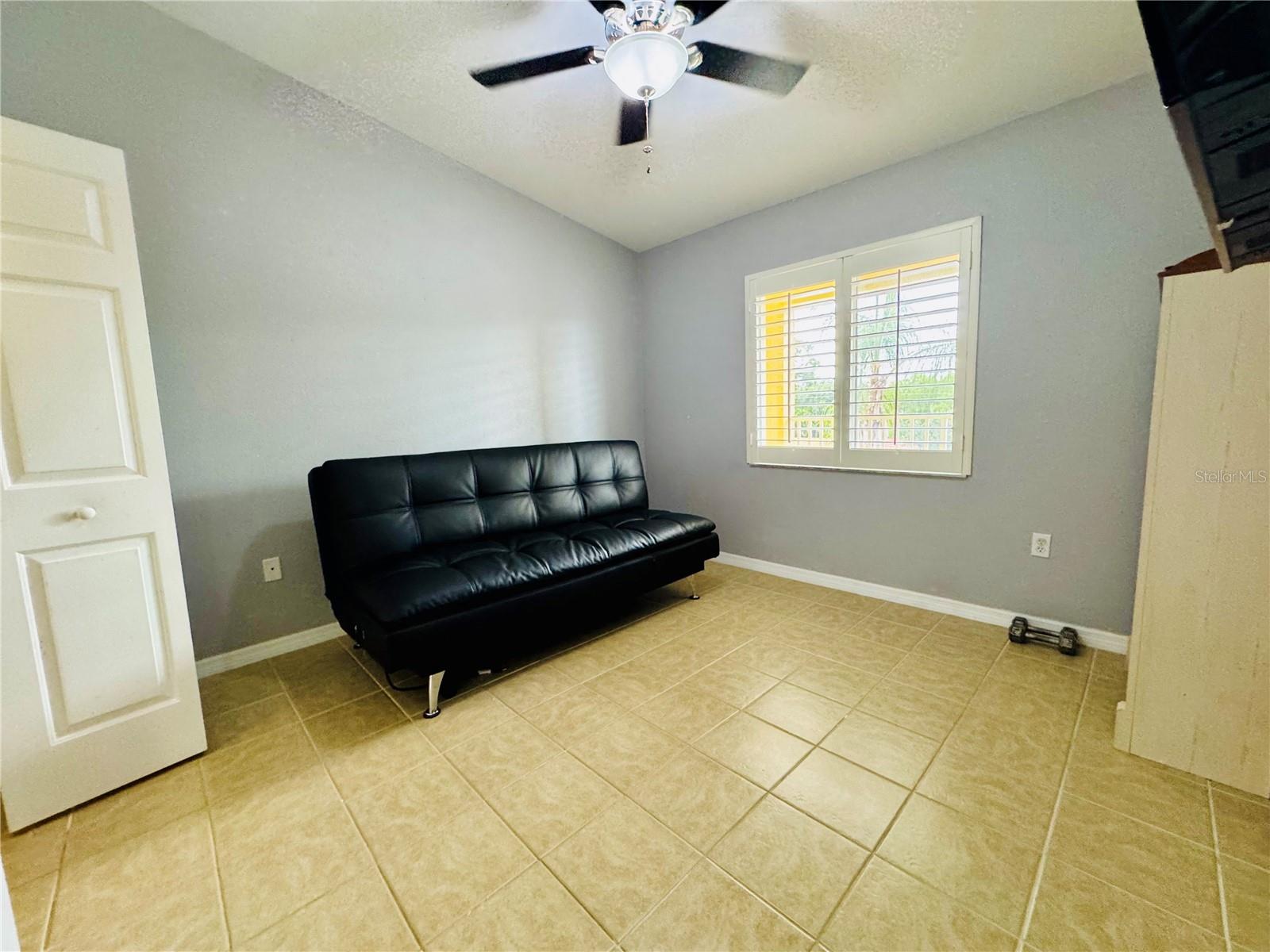 Image 7 of 24 For 8244 Key Royal Circle 633
