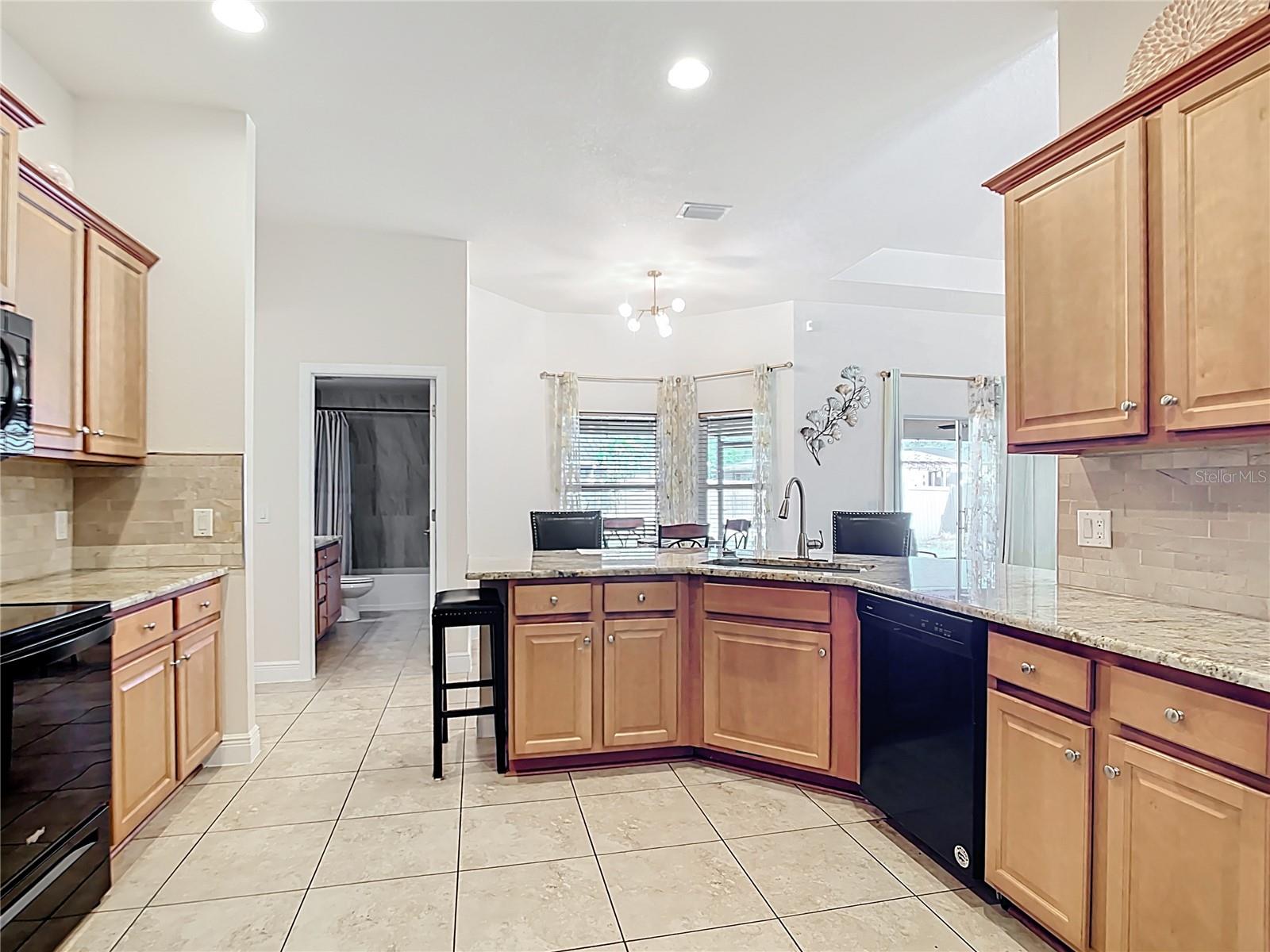 Image 19 of 46 For 1323 Algiers Street