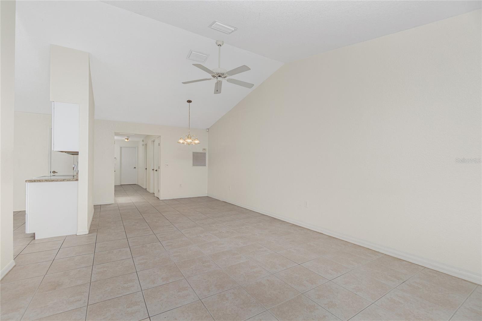 Image 15 of 58 For 1203 Saxony Circle