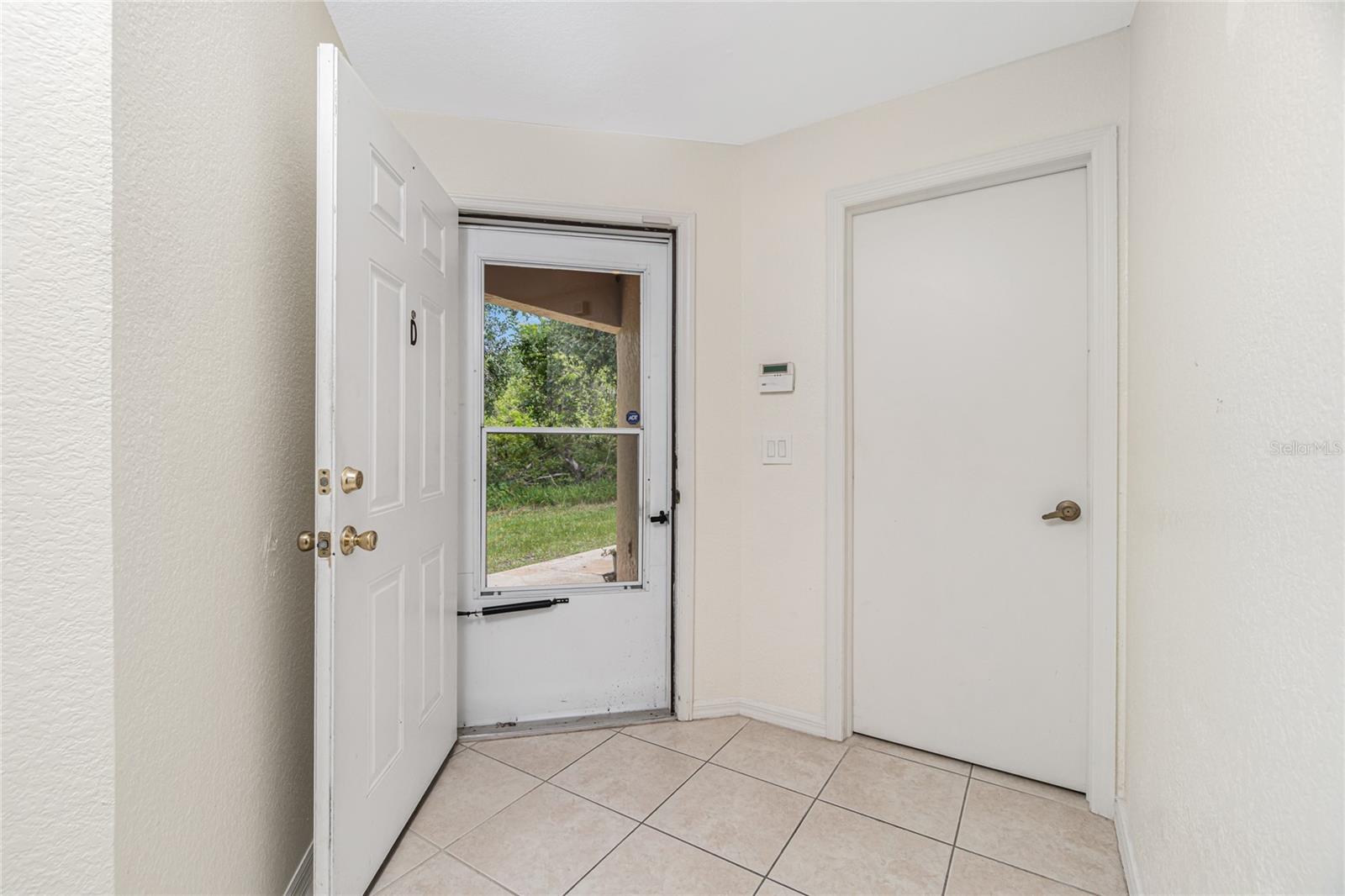 Image 8 of 58 For 1203 Saxony Circle