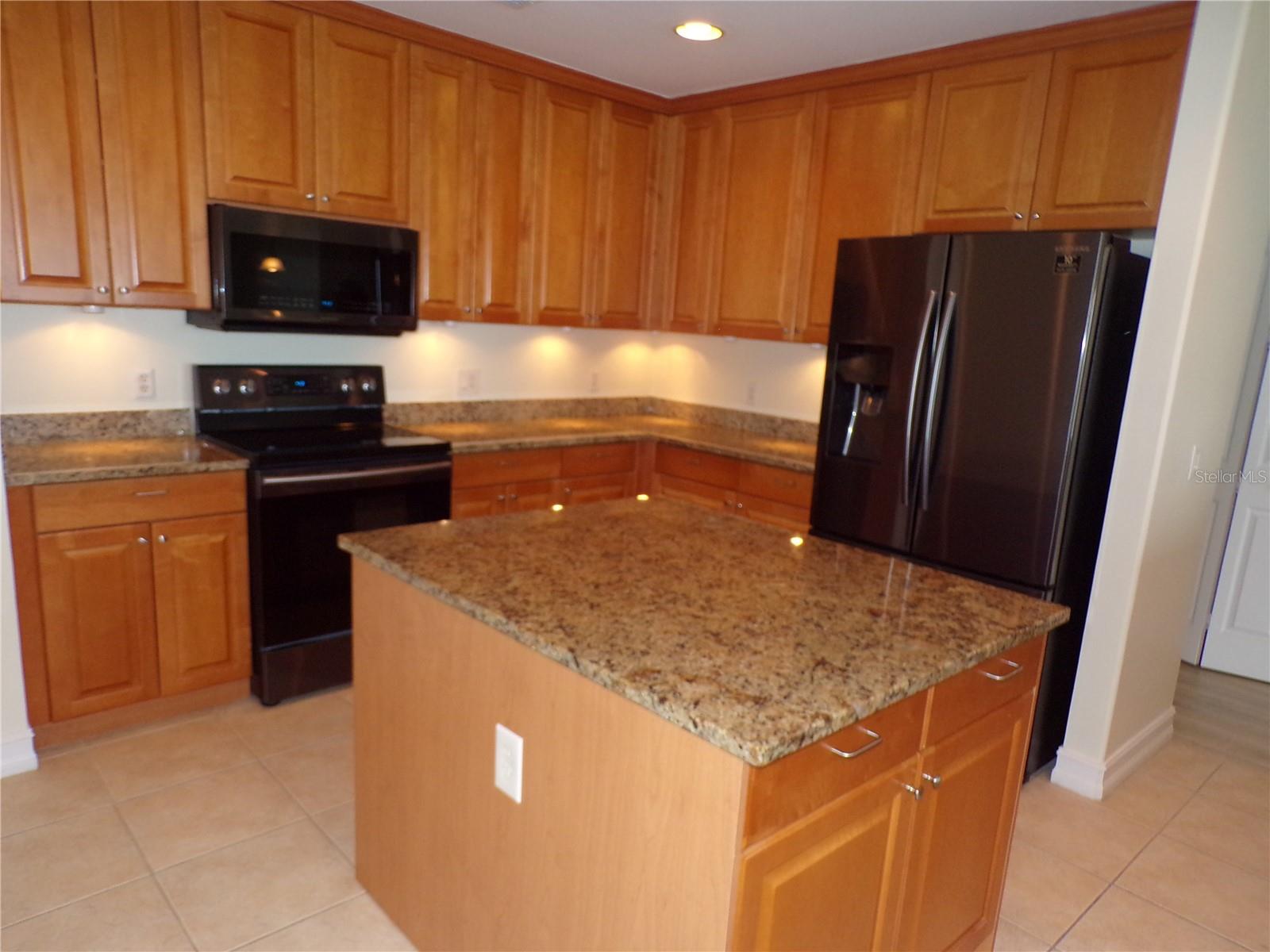 Image 4 of 30 For 89 Vivante Boulevard 402