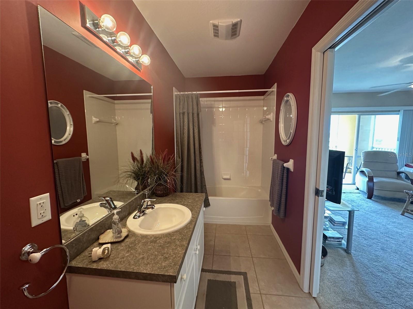 Image 14 of 38 For 2180 Heron Lake Drive 204