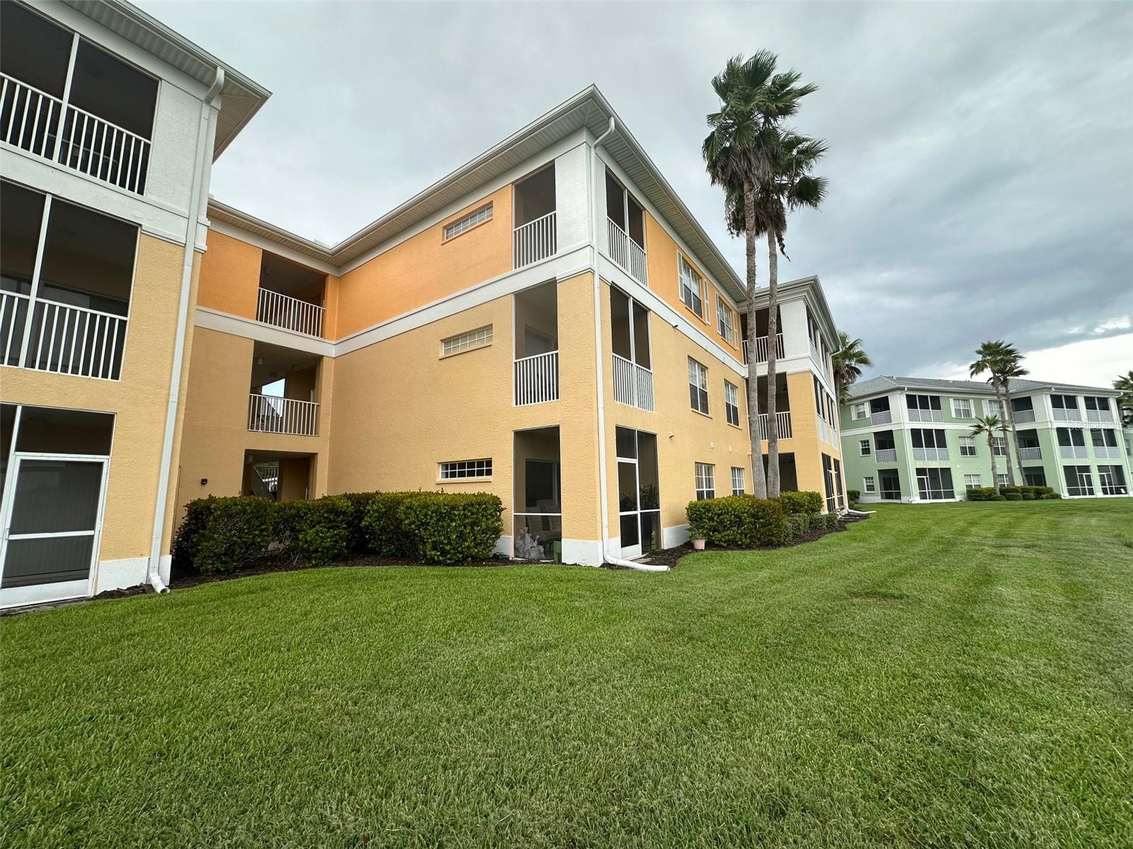 Image 21 of 38 For 2180 Heron Lake Drive 204