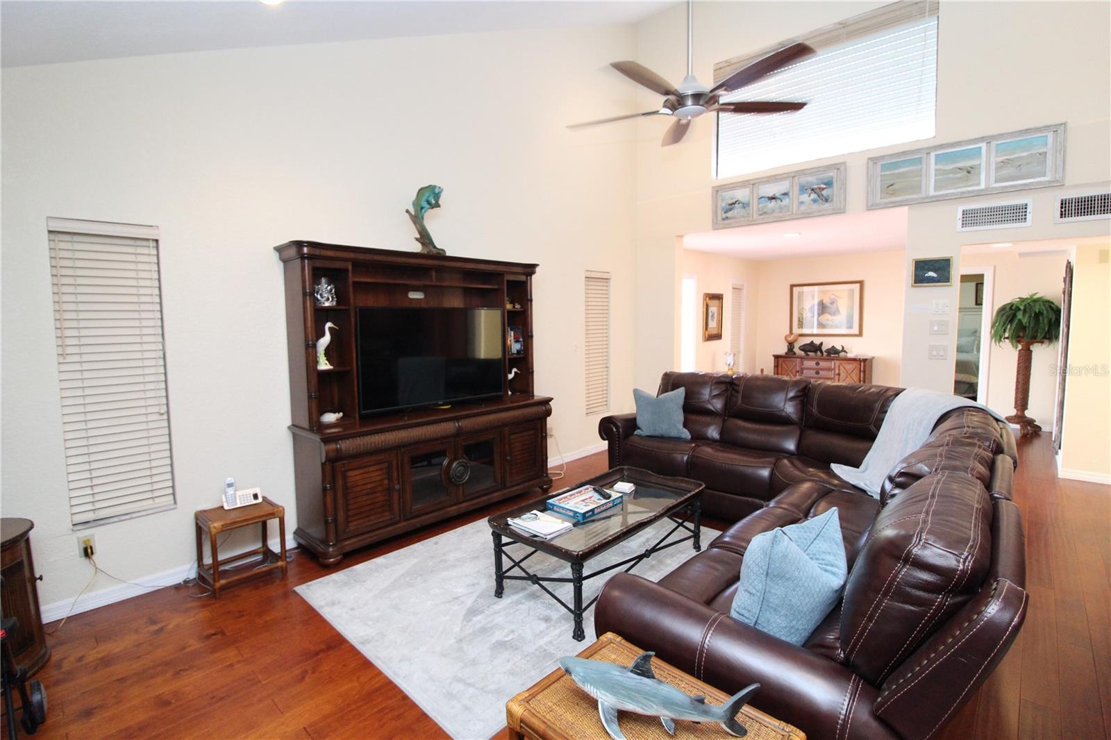 Image 10 of 77 For 25188 Marion Avenue 24