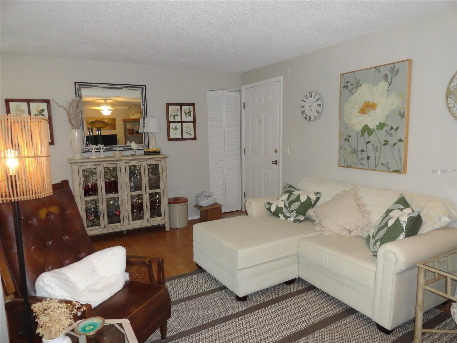 Image 23 of 52 For 4022 Beaver Lane 700b