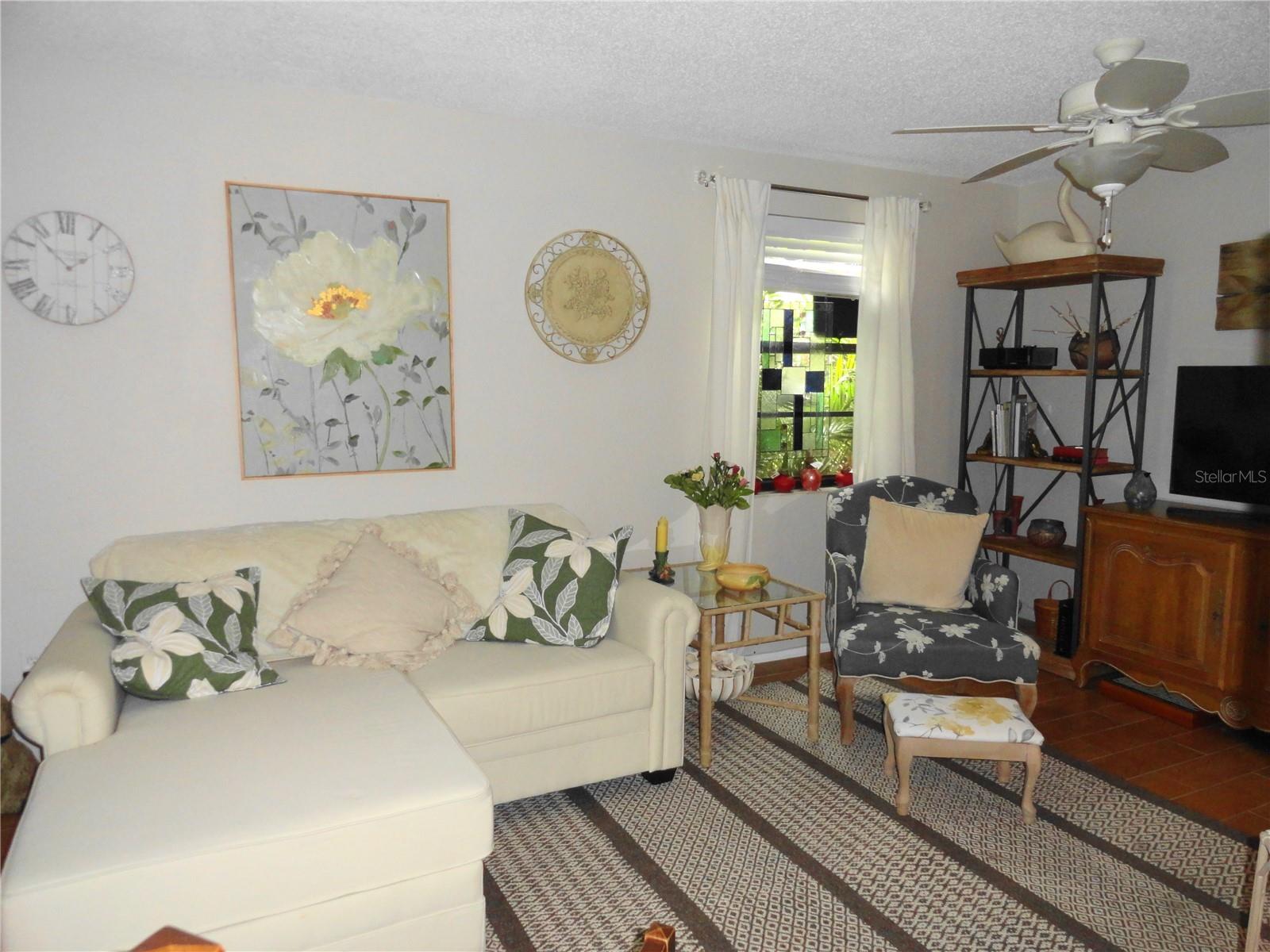 Image 4 of 52 For 4022 Beaver Lane 700b