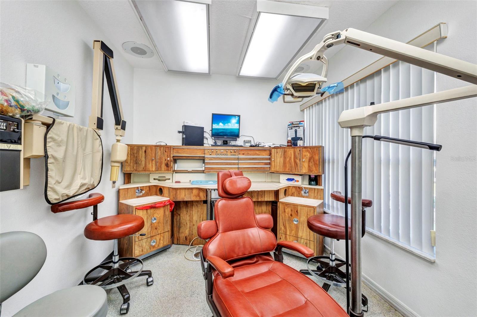 Image 22 of 30 For 3417 Tamiami Trail E