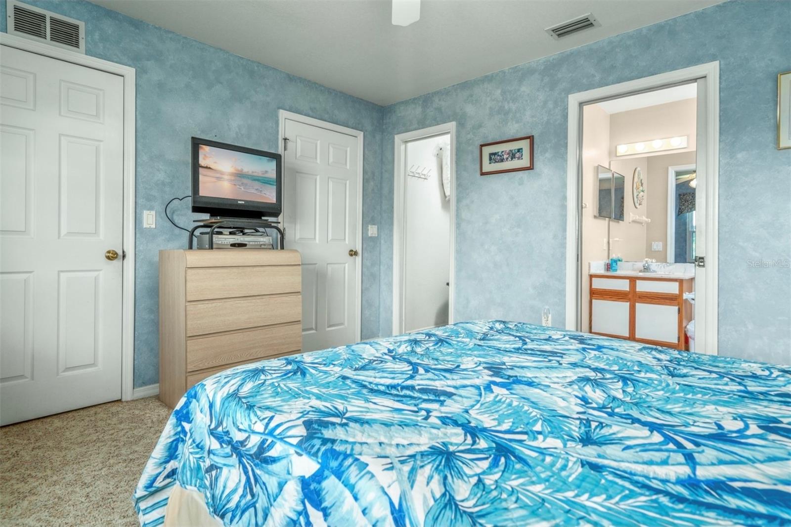 Image 12 of 22 For 2103 Villaway E